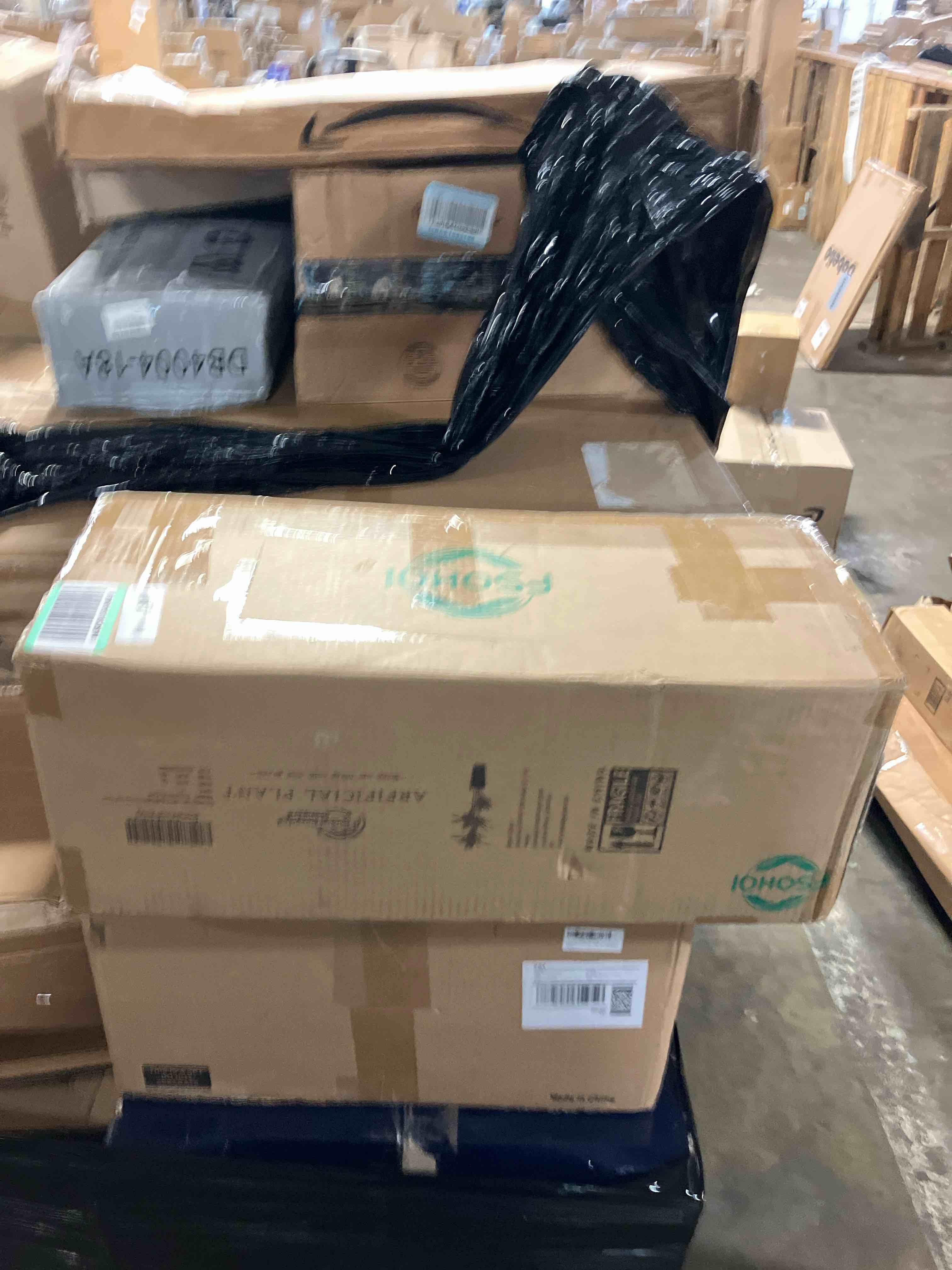 https://s3.amazonaws.com/lotting-images-prod/phillipi/TEA0078237_1757433006813.jpeg