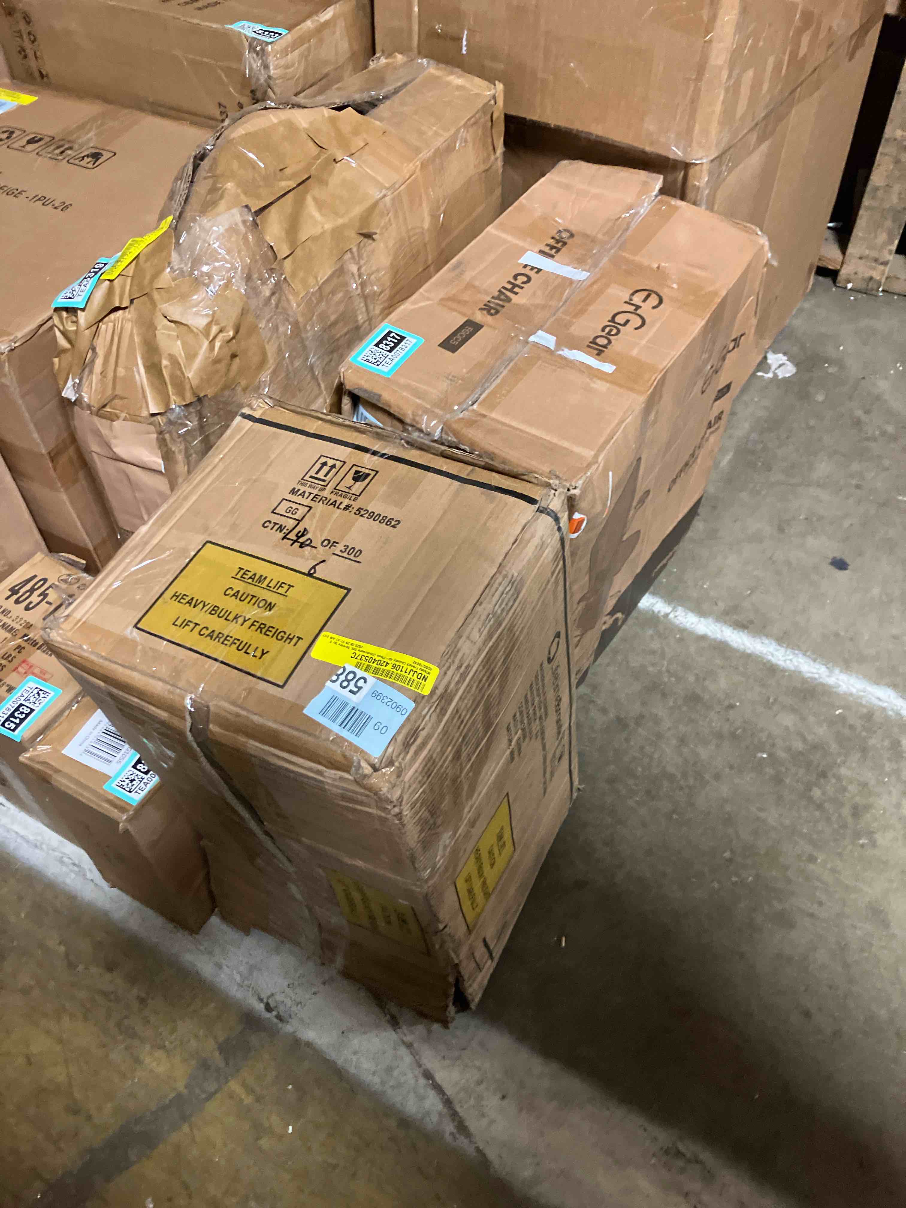 https://s3.amazonaws.com/lotting-images-prod/phillipi/TEA0078313_1757441453378.jpeg