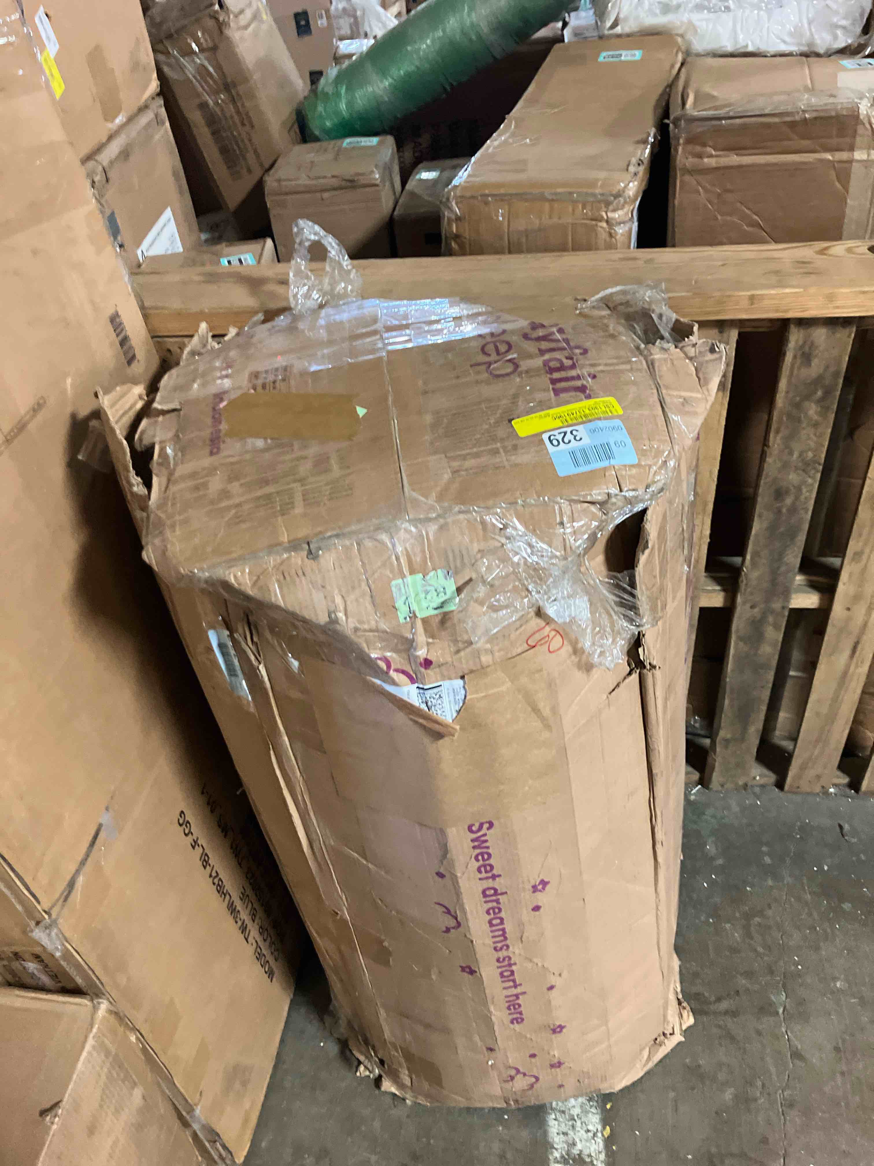 https://s3.amazonaws.com/lotting-images-prod/phillipi/TEA0078327_1757438721116.jpeg