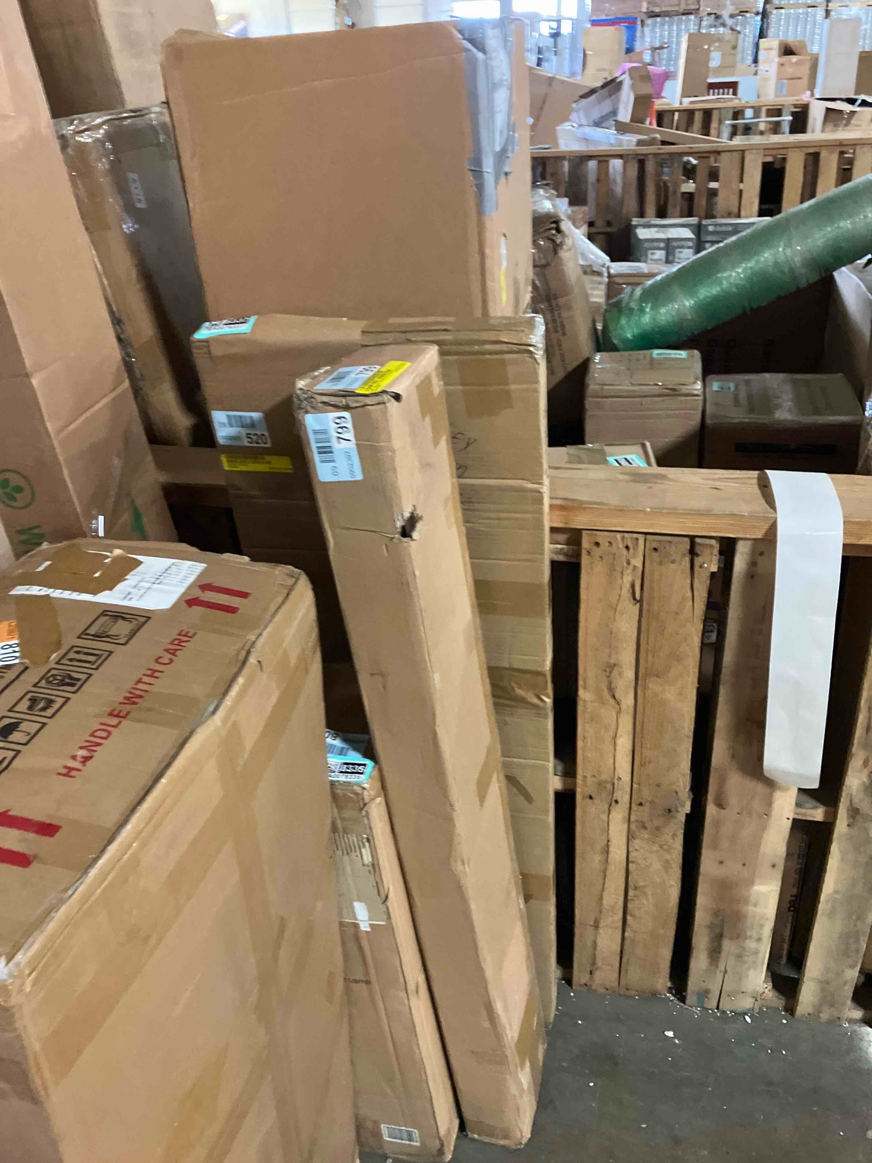 https://s3.amazonaws.com/lotting-images-prod/phillipi/TEA0078334_1757433232108.jpeg