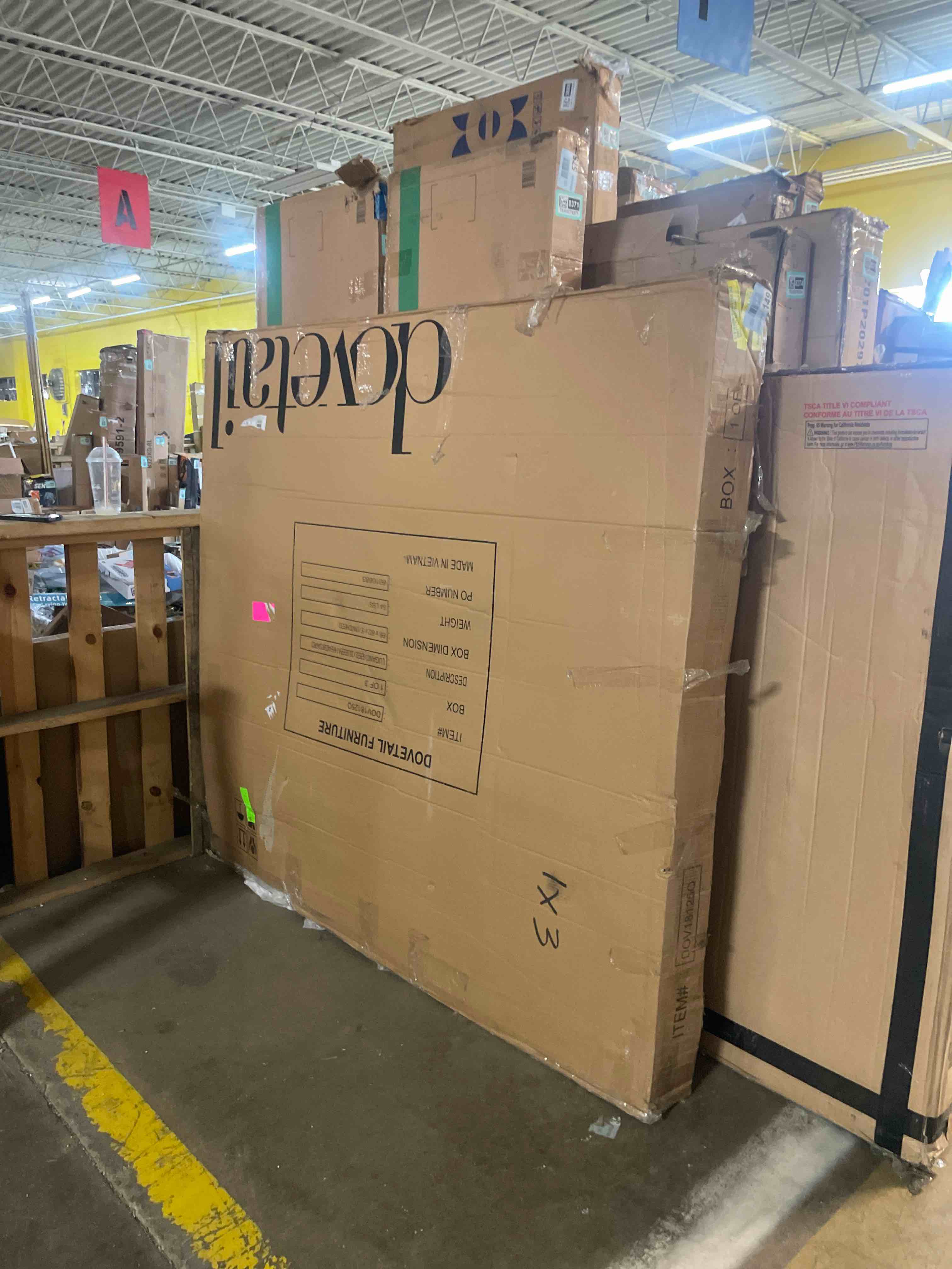 https://s3.amazonaws.com/lotting-images-prod/phillipi/TEA0078370_1757358155305.jpeg