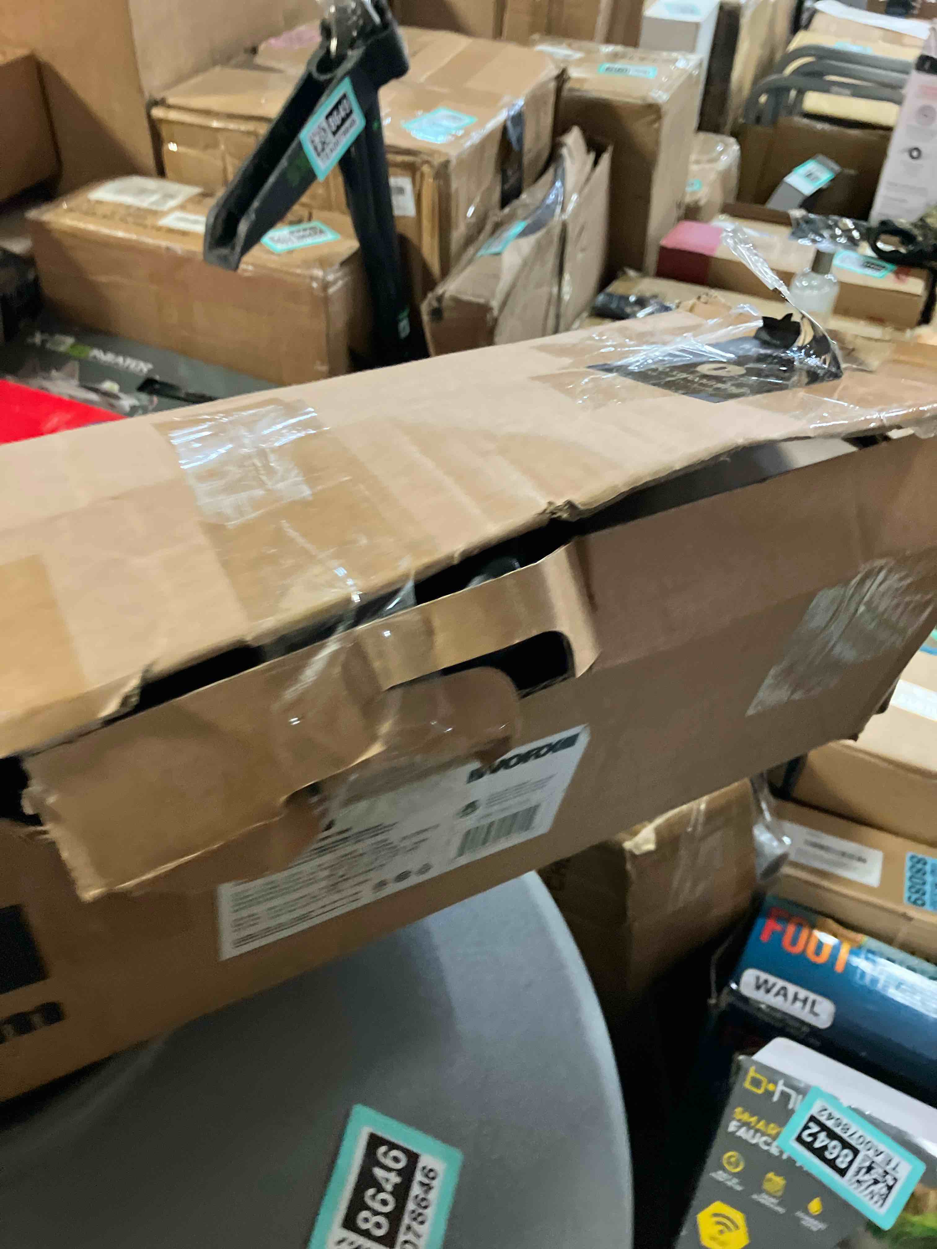 https://s3.amazonaws.com/lotting-images-prod/phillipi/TEA0078638_1757018696040.jpeg