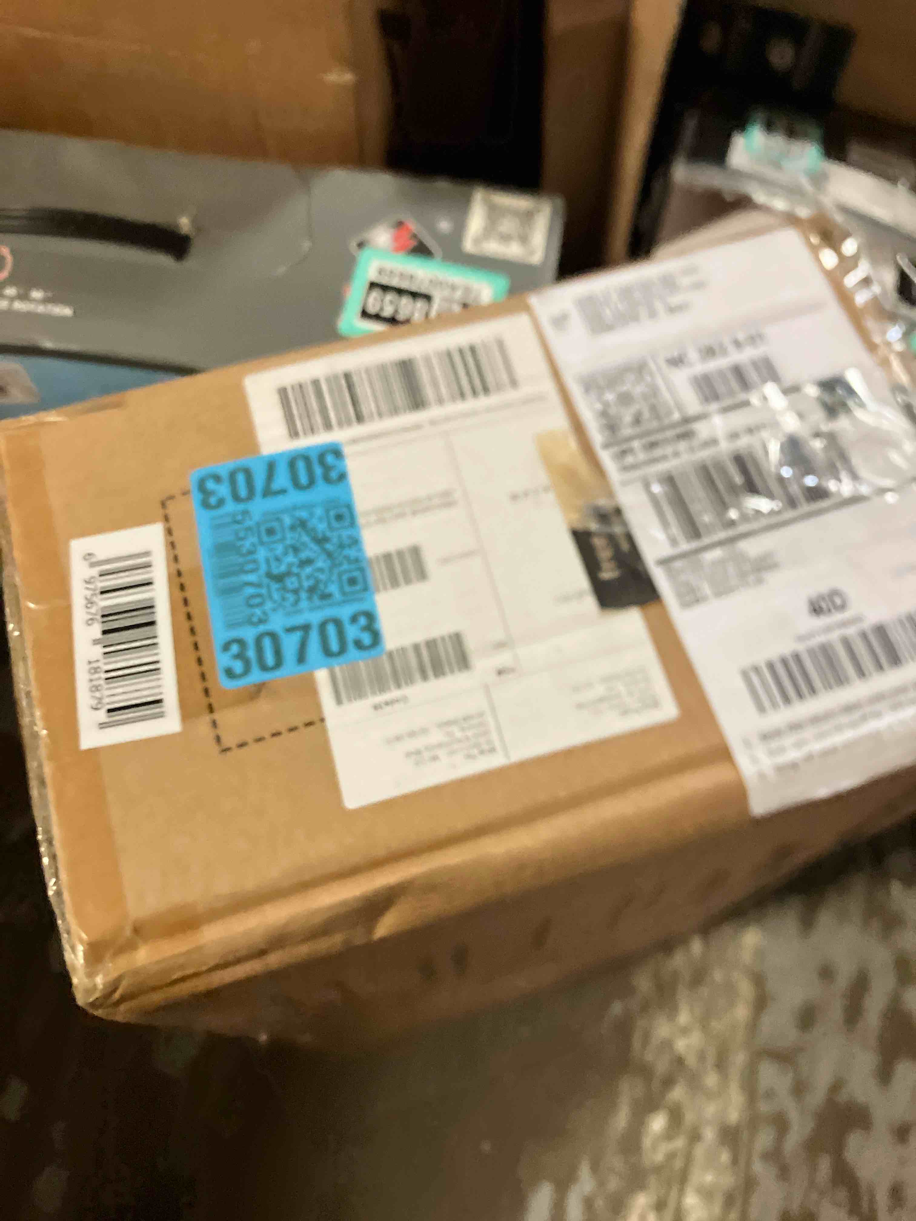 https://s3.amazonaws.com/lotting-images-prod/phillipi/TEA0078657_1757016075328.jpeg