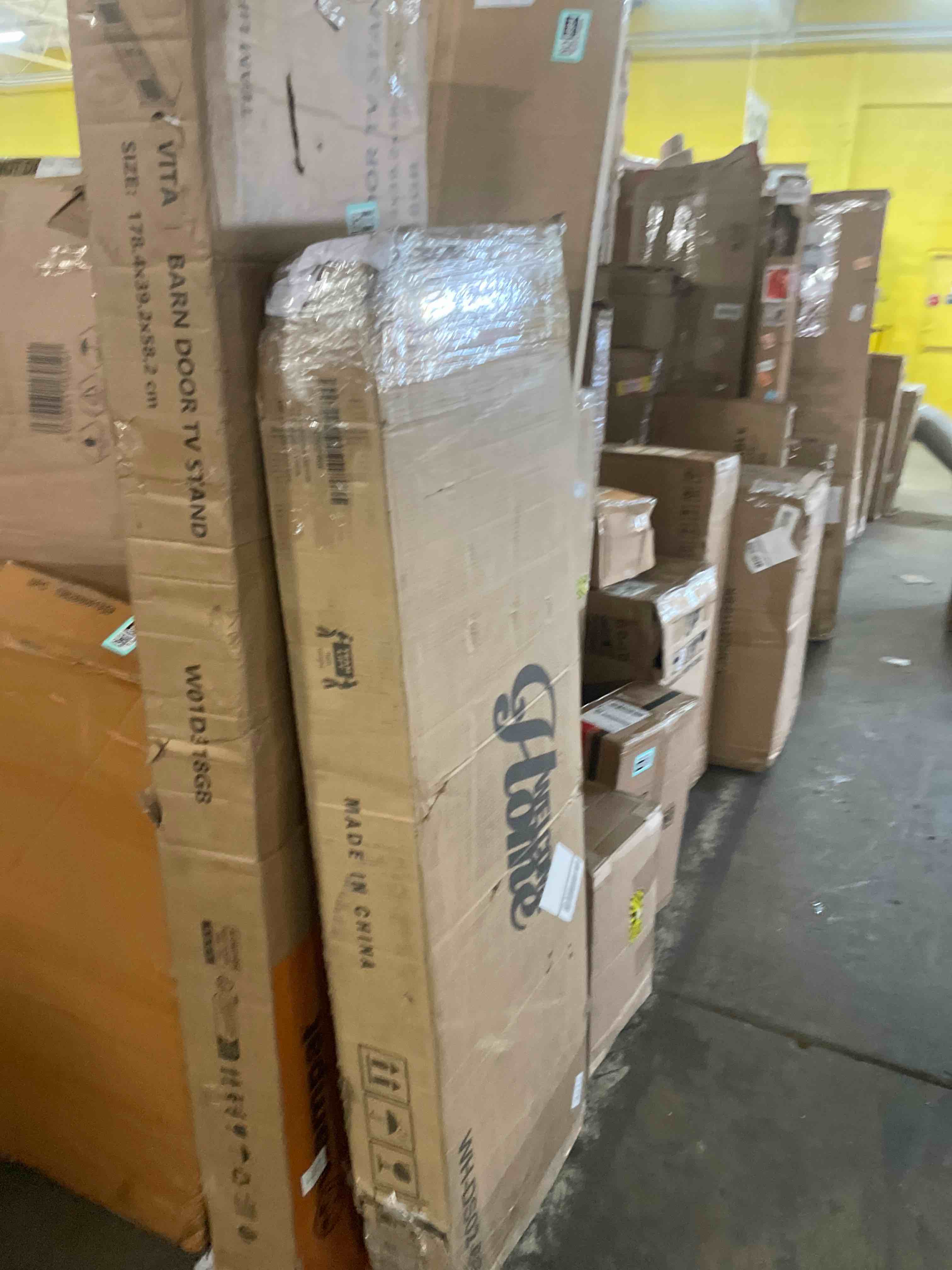 https://s3.amazonaws.com/lotting-images-prod/phillipi/TEA0078881_1756911476114.jpeg