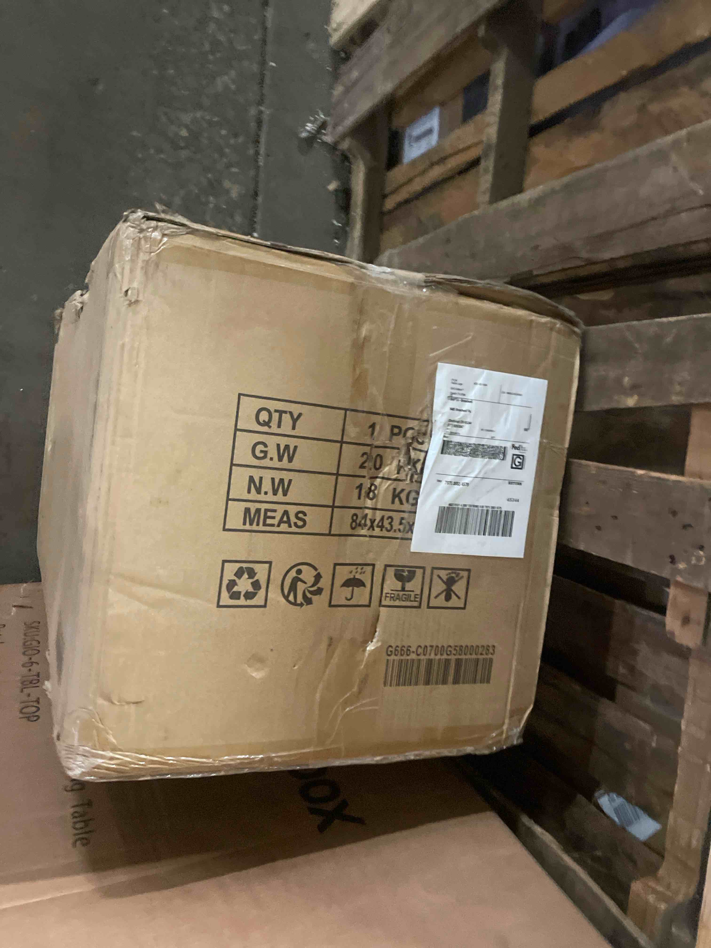 https://s3.amazonaws.com/lotting-images-prod/phillipi/TEA0078885_1756910747008.jpeg