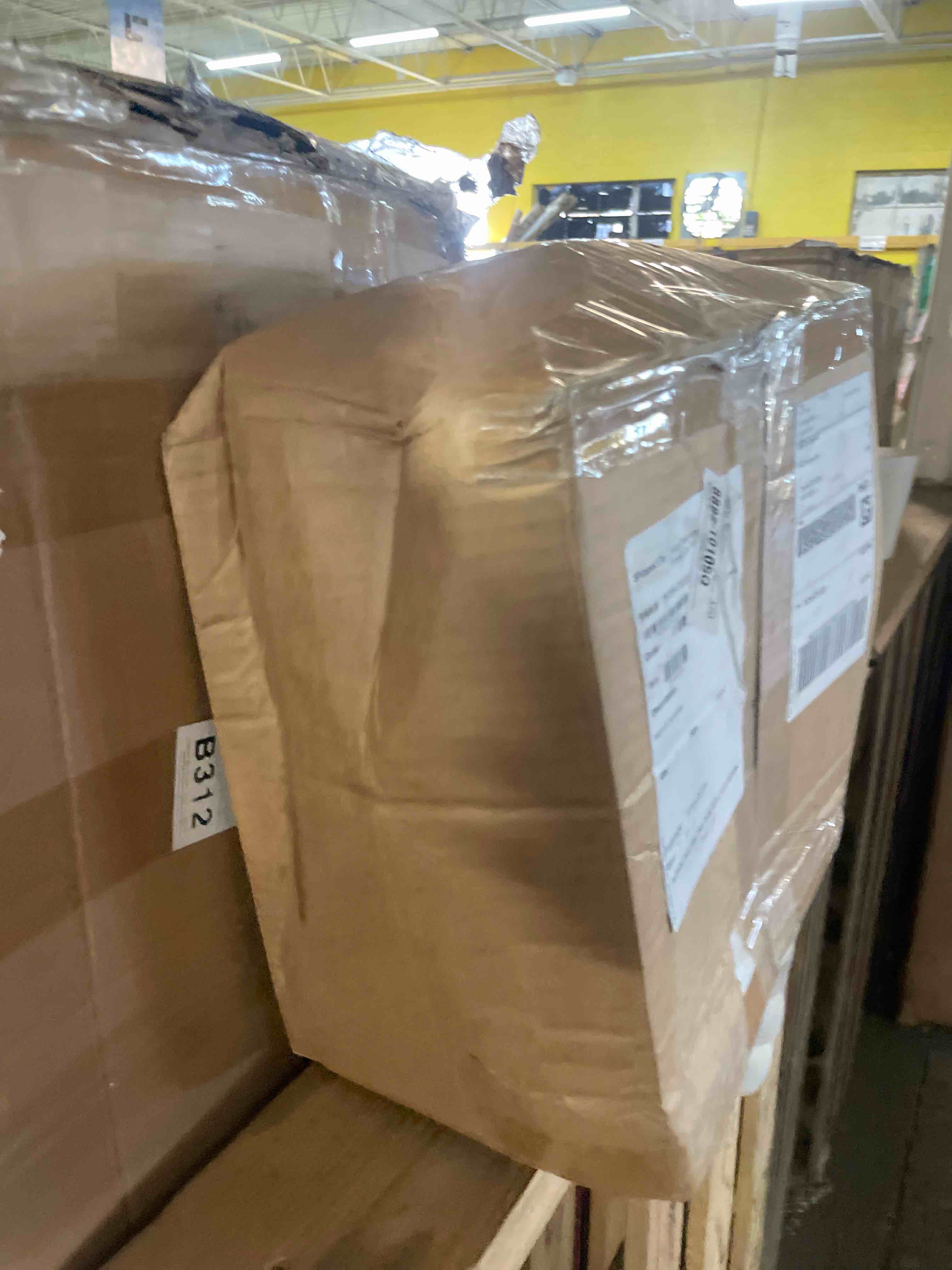 https://s3.amazonaws.com/lotting-images-prod/phillipi/TEA0078890_1756908633572.jpeg