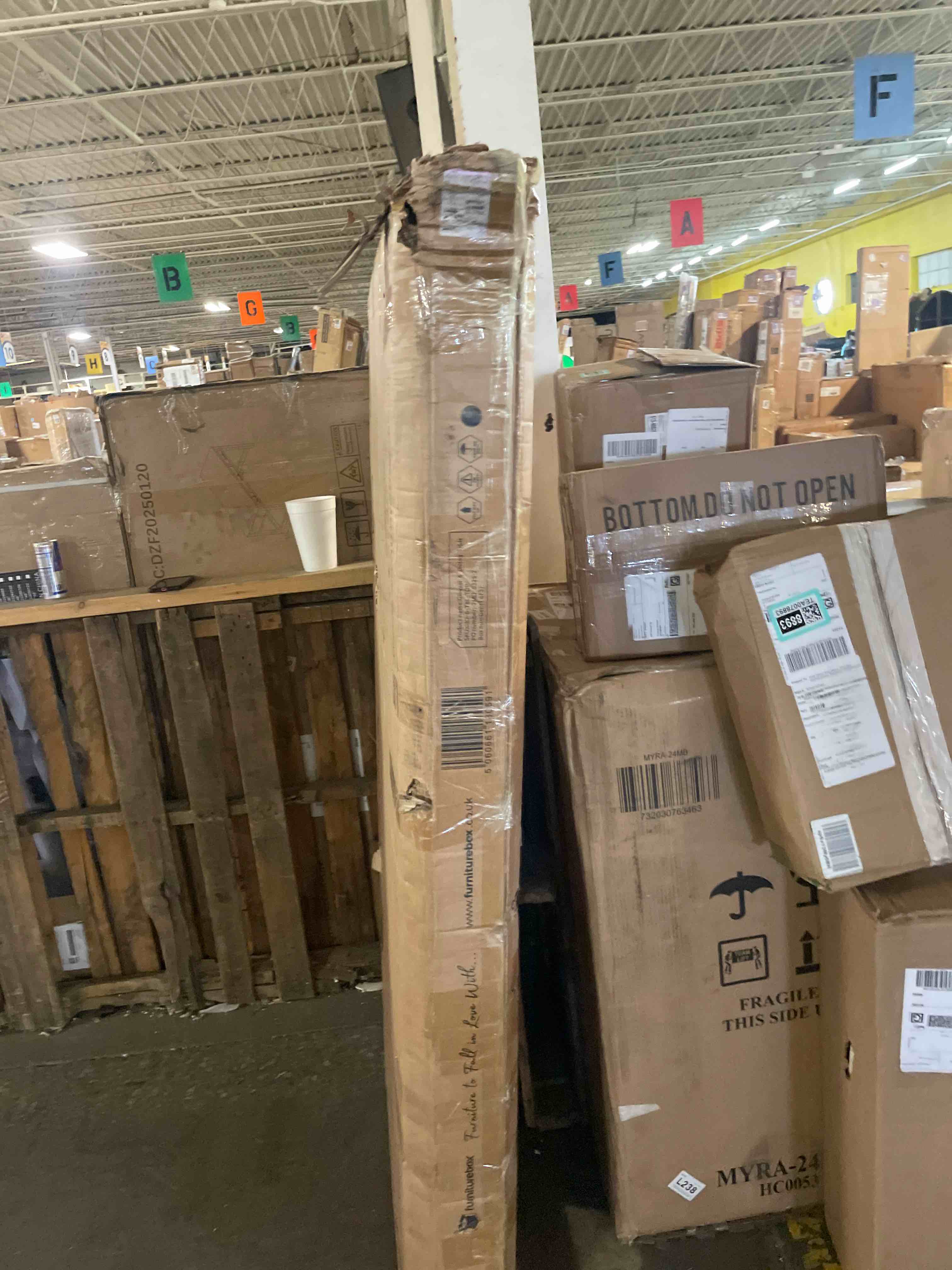 https://s3.amazonaws.com/lotting-images-prod/phillipi/TEA0078892_1756908008313.jpeg