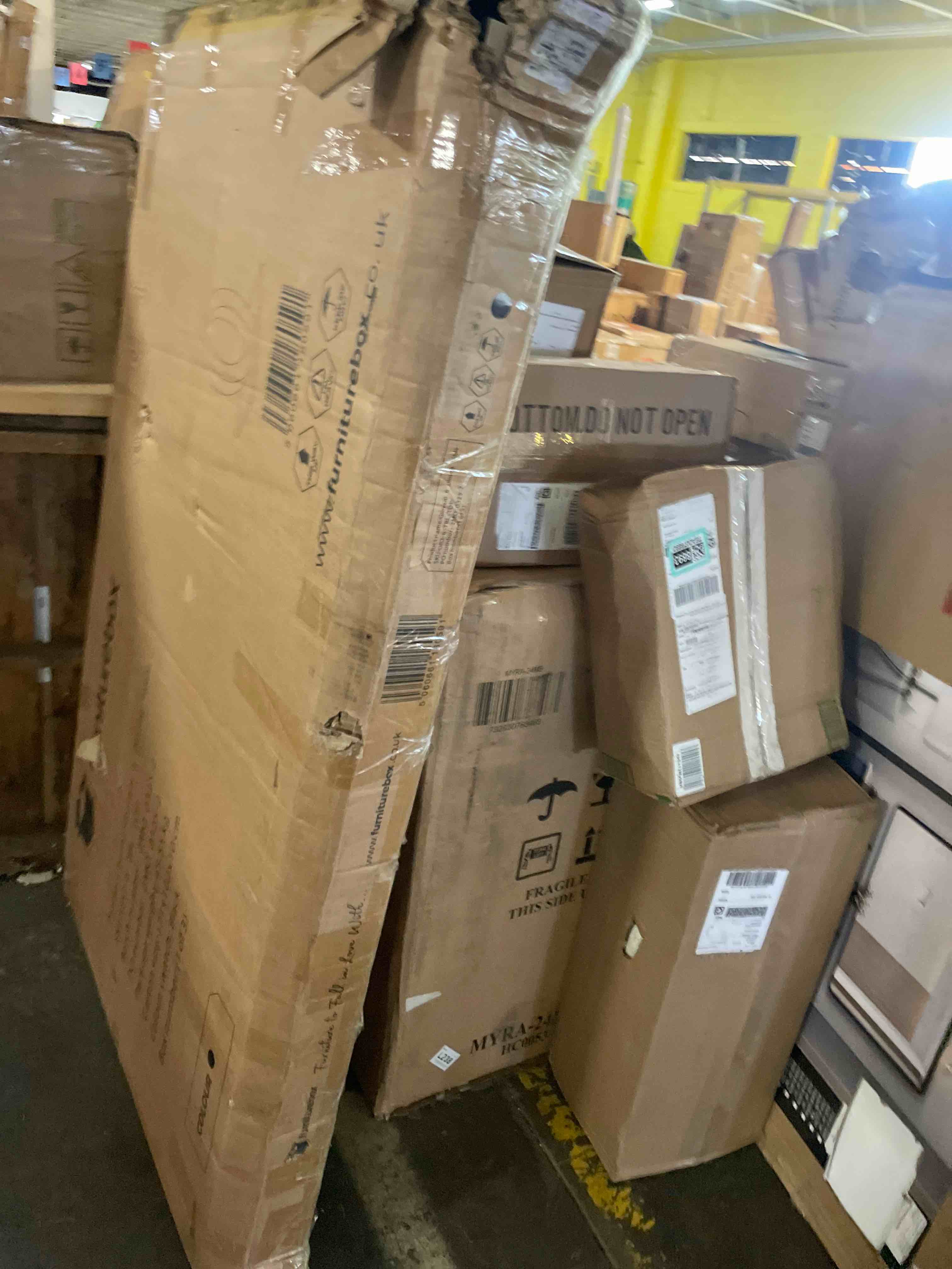 https://s3.amazonaws.com/lotting-images-prod/phillipi/TEA0078892_1756908165040.jpeg