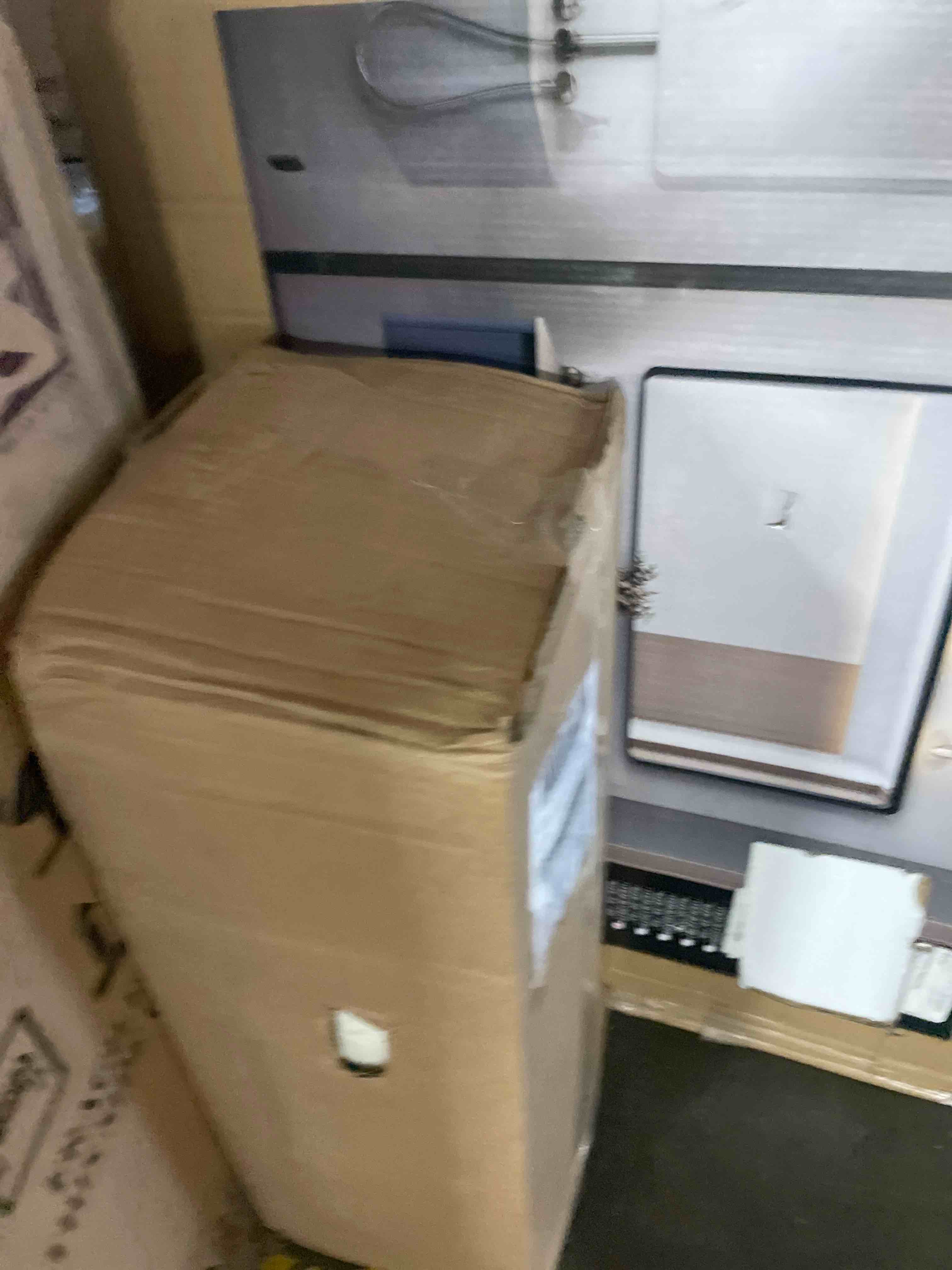 https://s3.amazonaws.com/lotting-images-prod/phillipi/TEA0078894_1756907728196.jpeg
