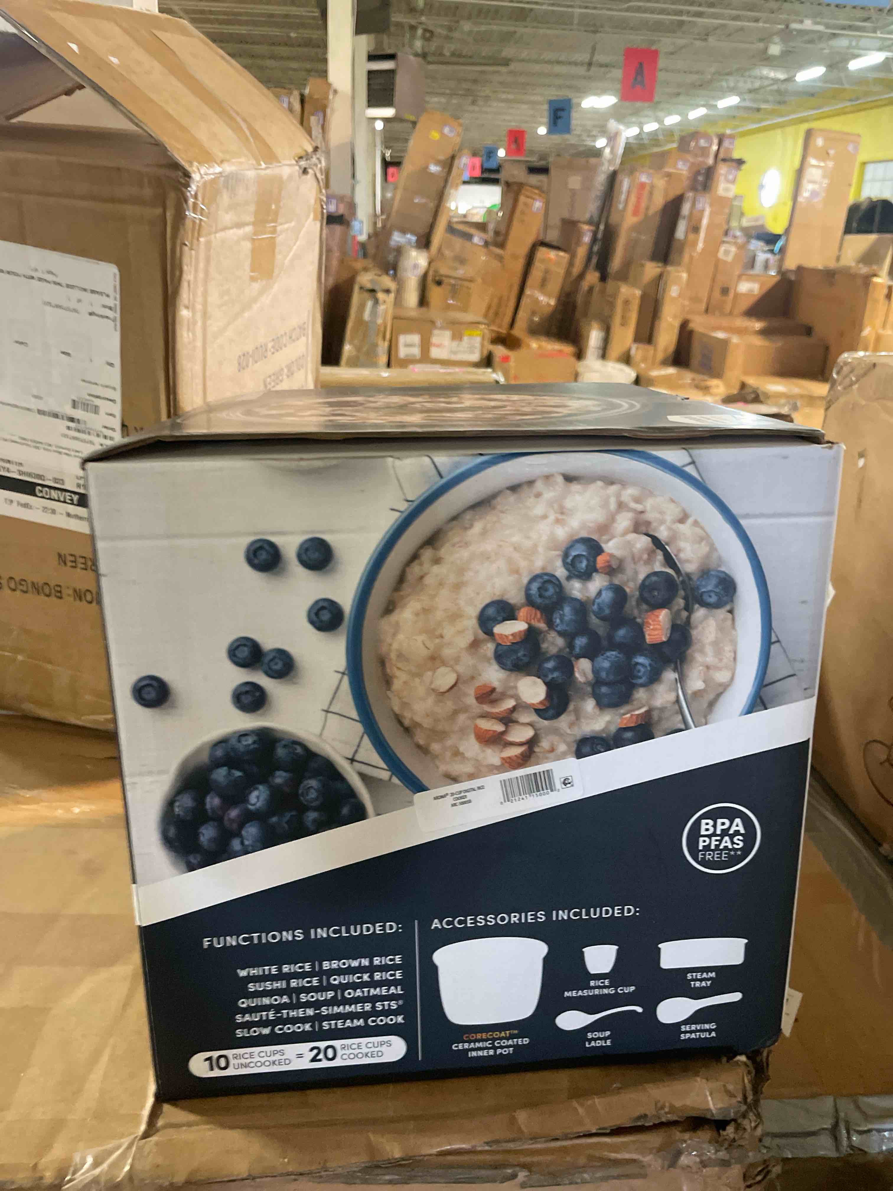 https://s3.amazonaws.com/lotting-images-prod/phillipi/TEA0078897_1756906603197.jpeg