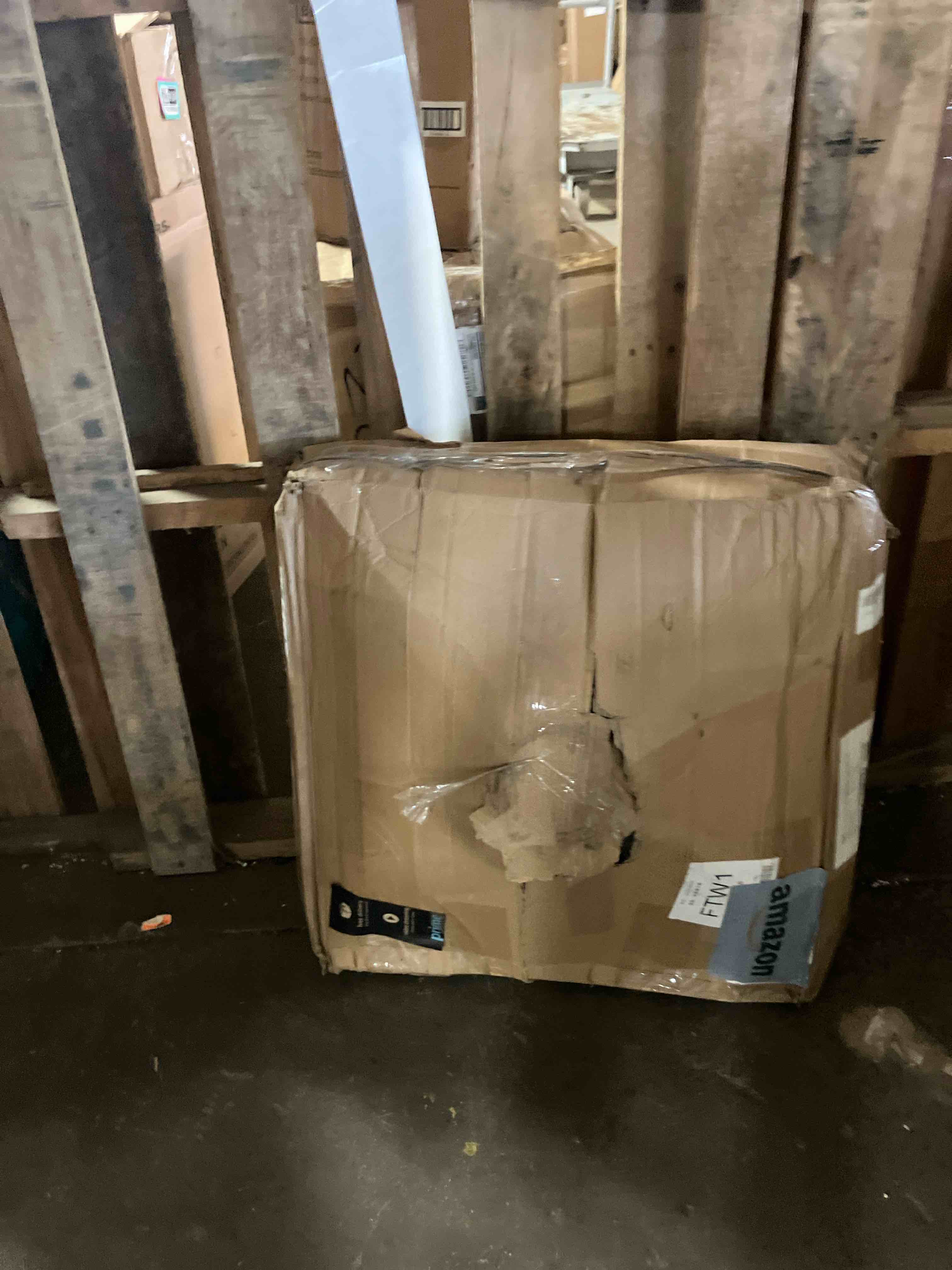 https://s3.amazonaws.com/lotting-images-prod/phillipi/TEA0079197_1755867330617.jpeg