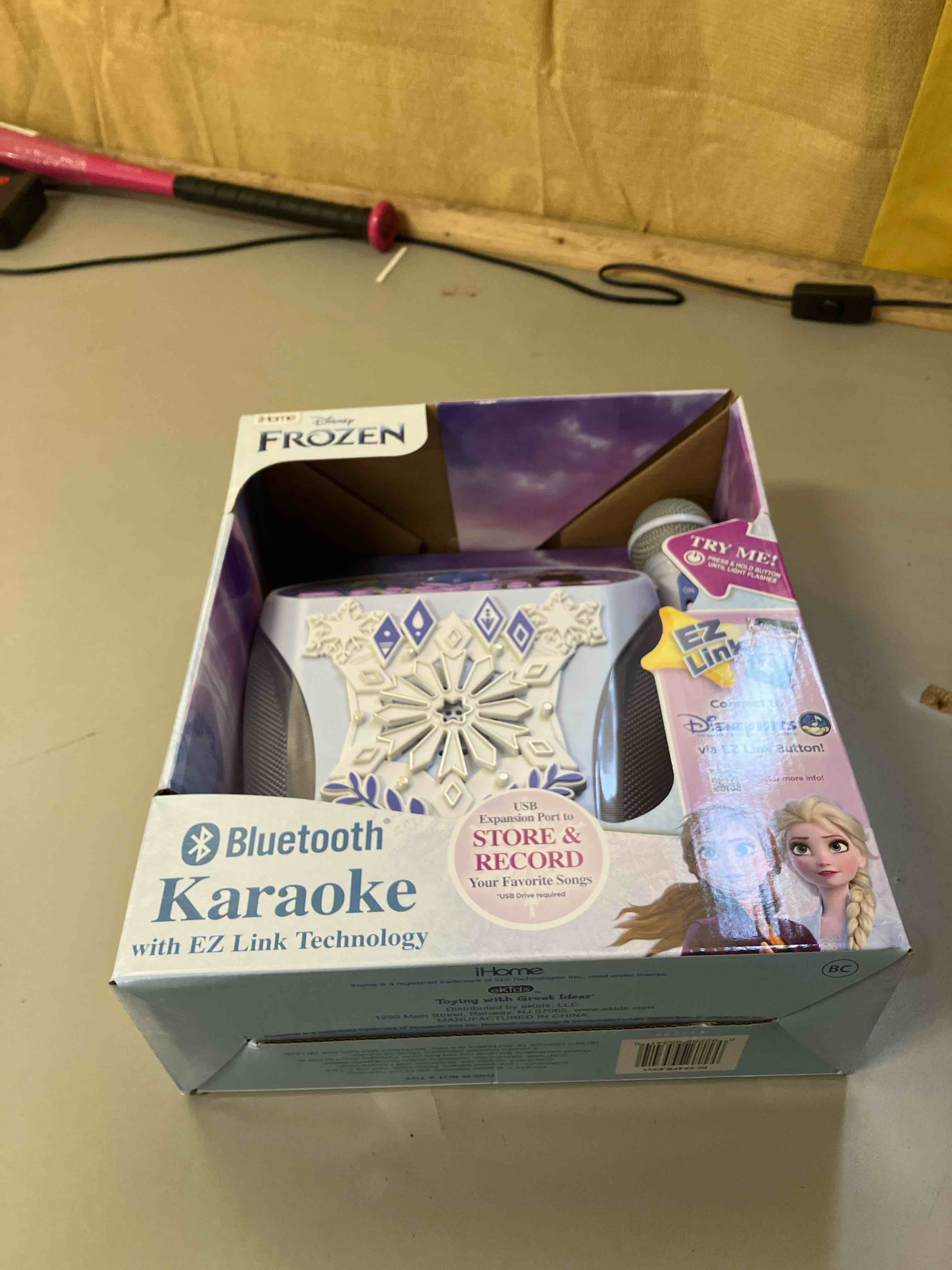 https://s3.amazonaws.com/lotting-images-prod/phillipi/TEA0081521_1729874781262.jpeg