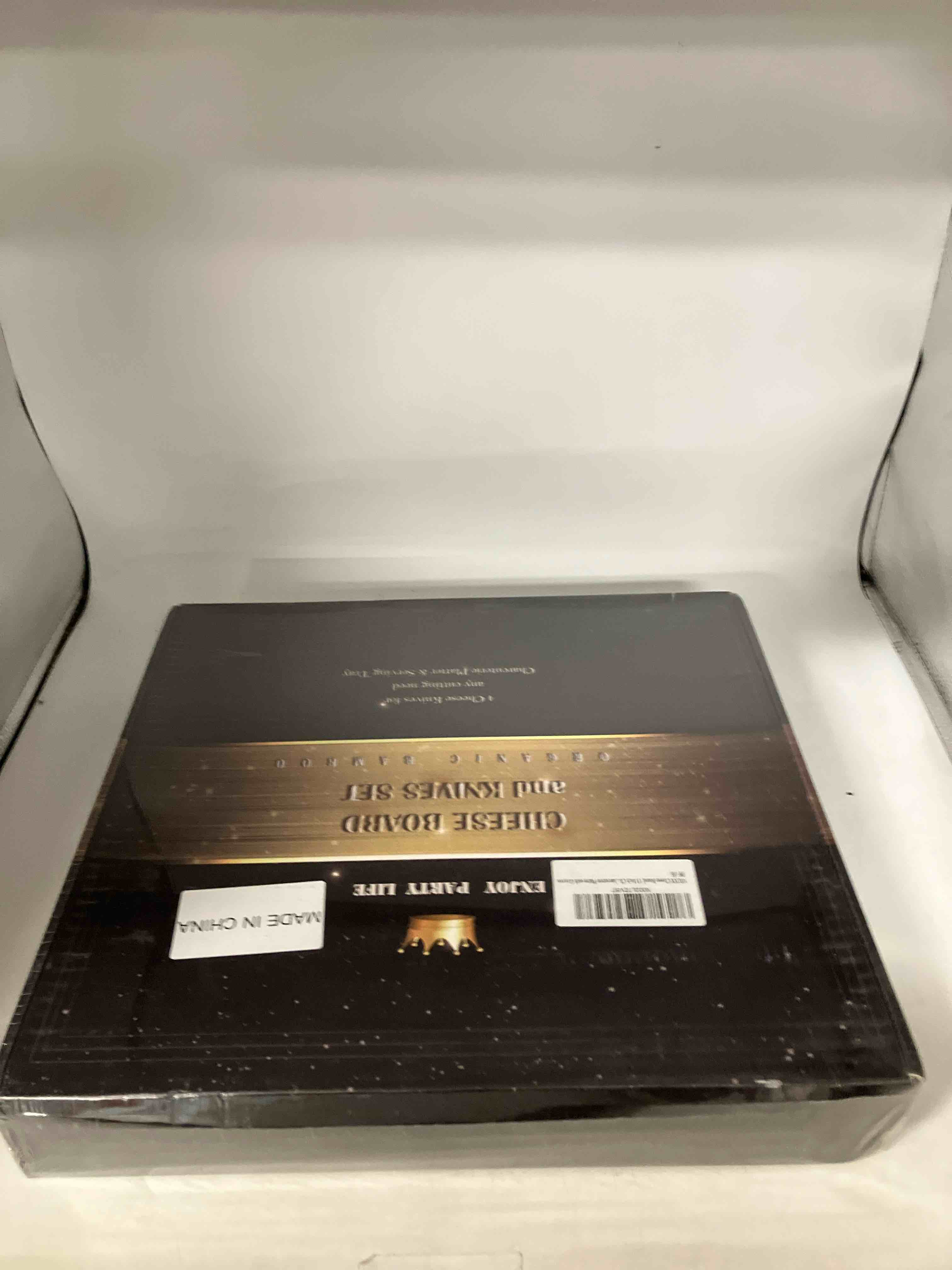 https://s3.amazonaws.com/lotting-images-prod/phillipi/TEA0081557_1729873445791.jpeg