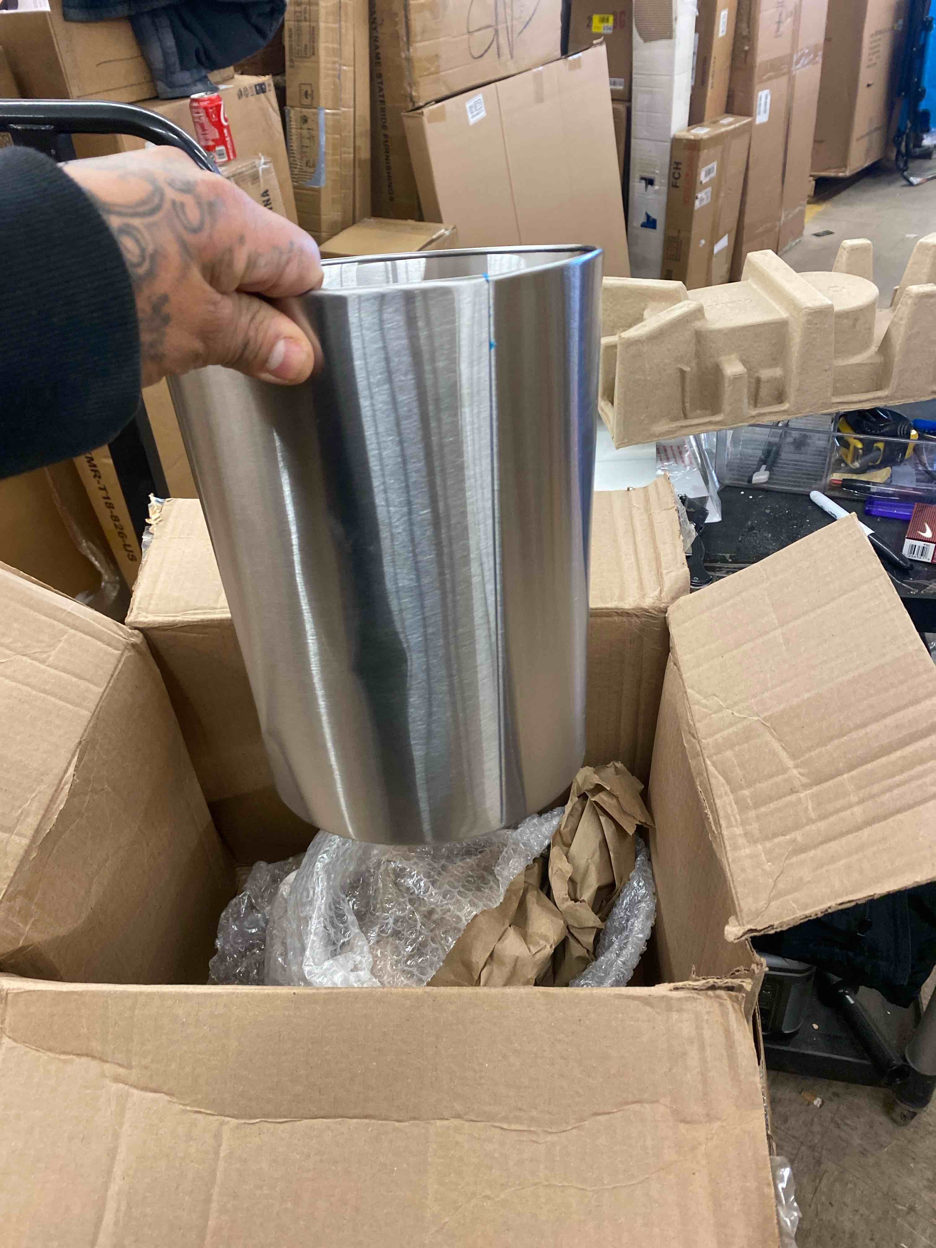 https://s3.amazonaws.com/lotting-images-prod/phillipi/TEA0082178_1738702758718.jpeg