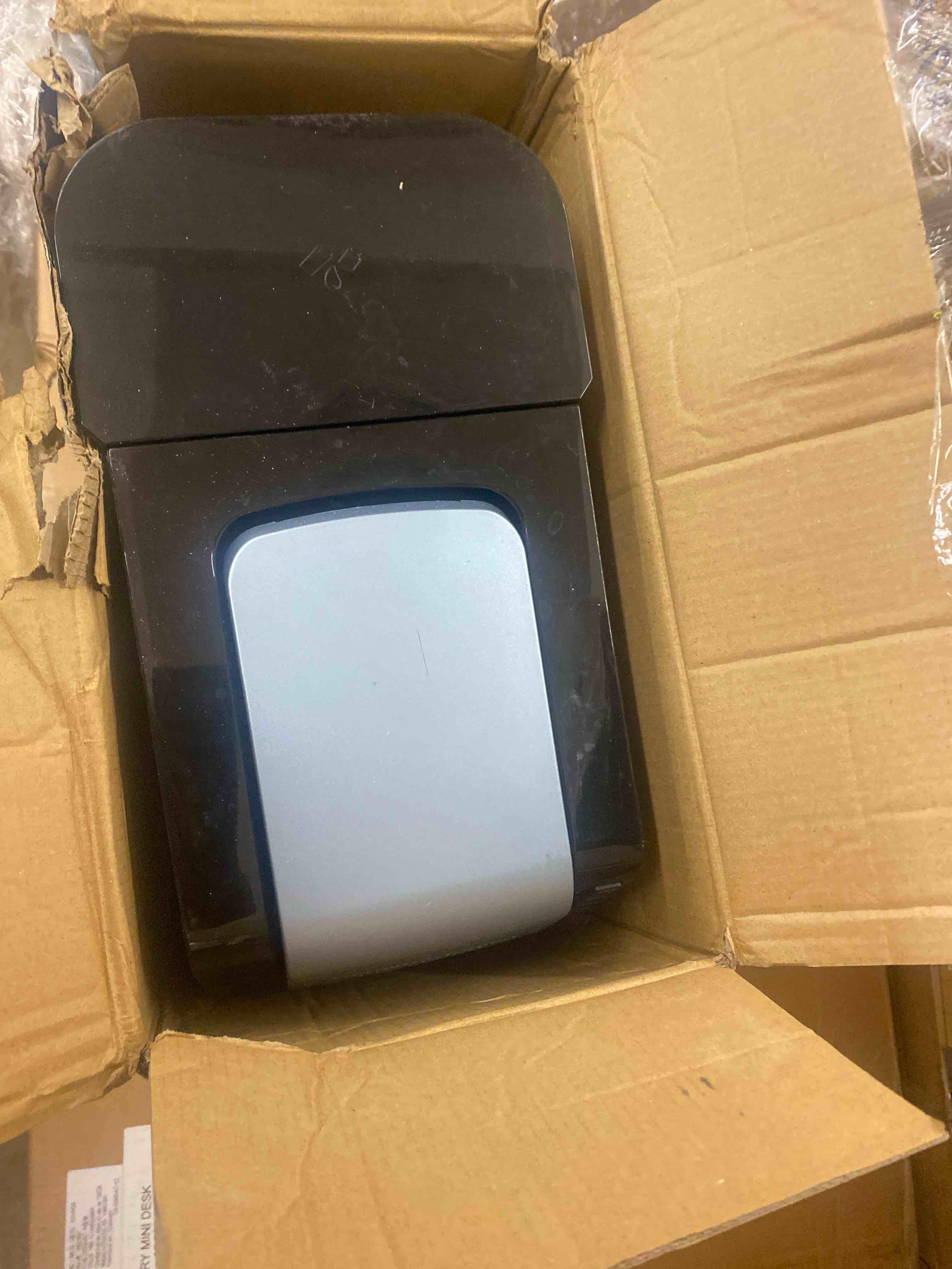 https://s3.amazonaws.com/lotting-images-prod/phillipi/TEA0082197_1738789704773.jpeg