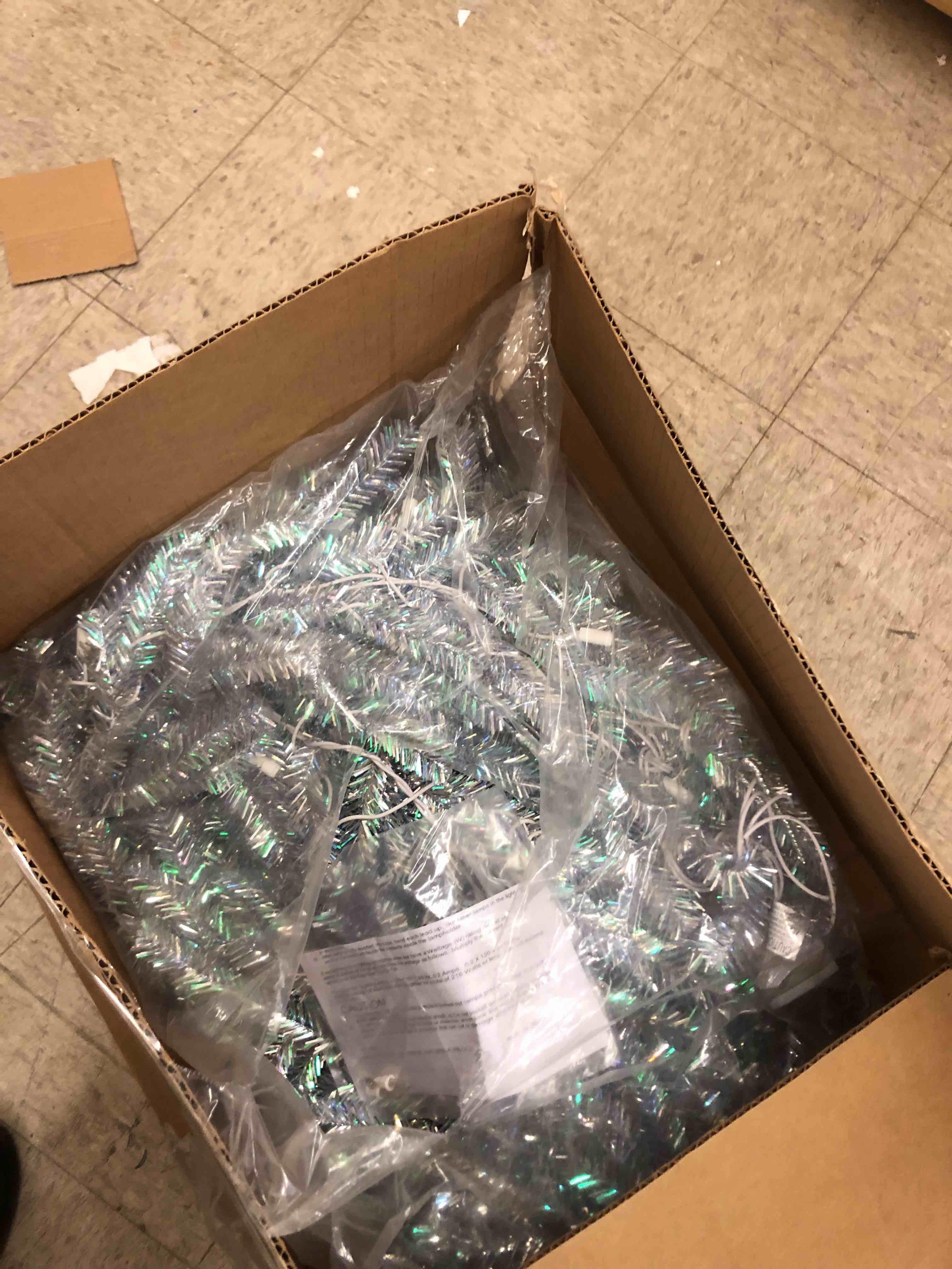 https://s3.amazonaws.com/lotting-images-prod/phillipi/TEA0082231_1738695511398.jpeg