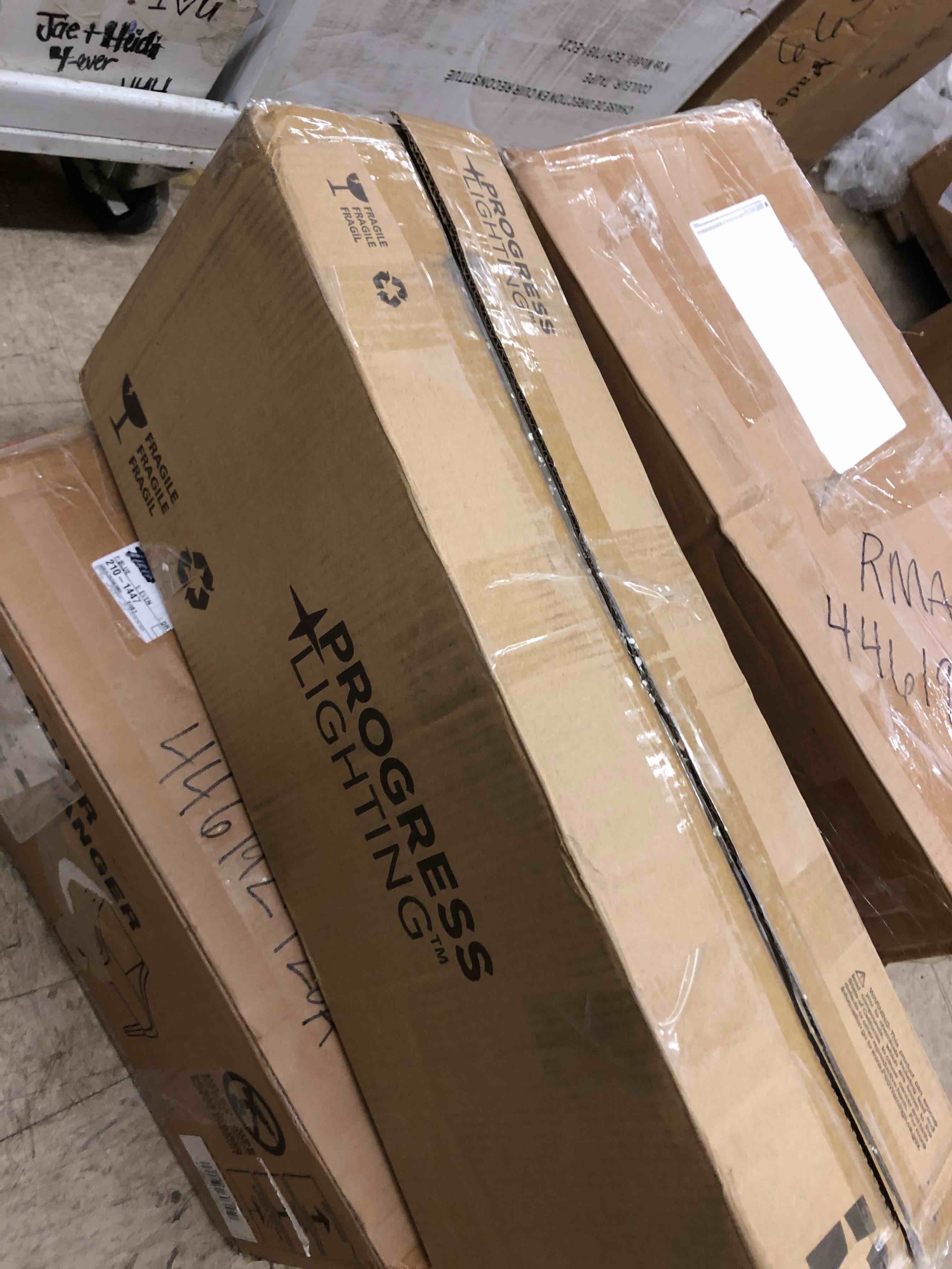 https://s3.amazonaws.com/lotting-images-prod/phillipi/TEA0082241_1738698514007.jpeg
