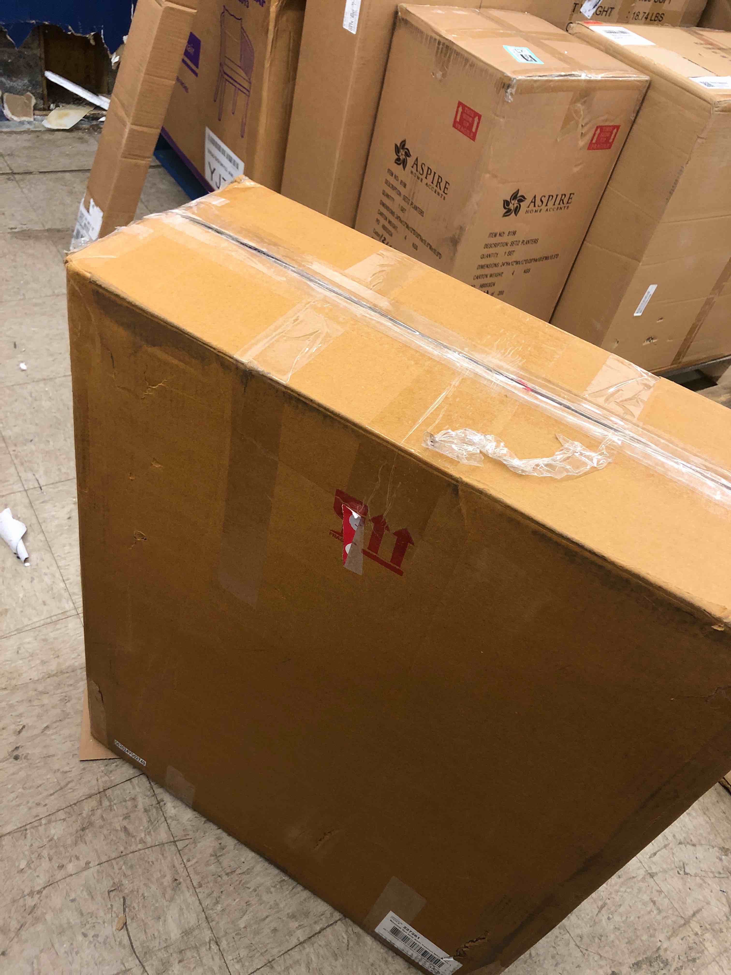 https://s3.amazonaws.com/lotting-images-prod/phillipi/TEA0082256_1738681682536.jpeg