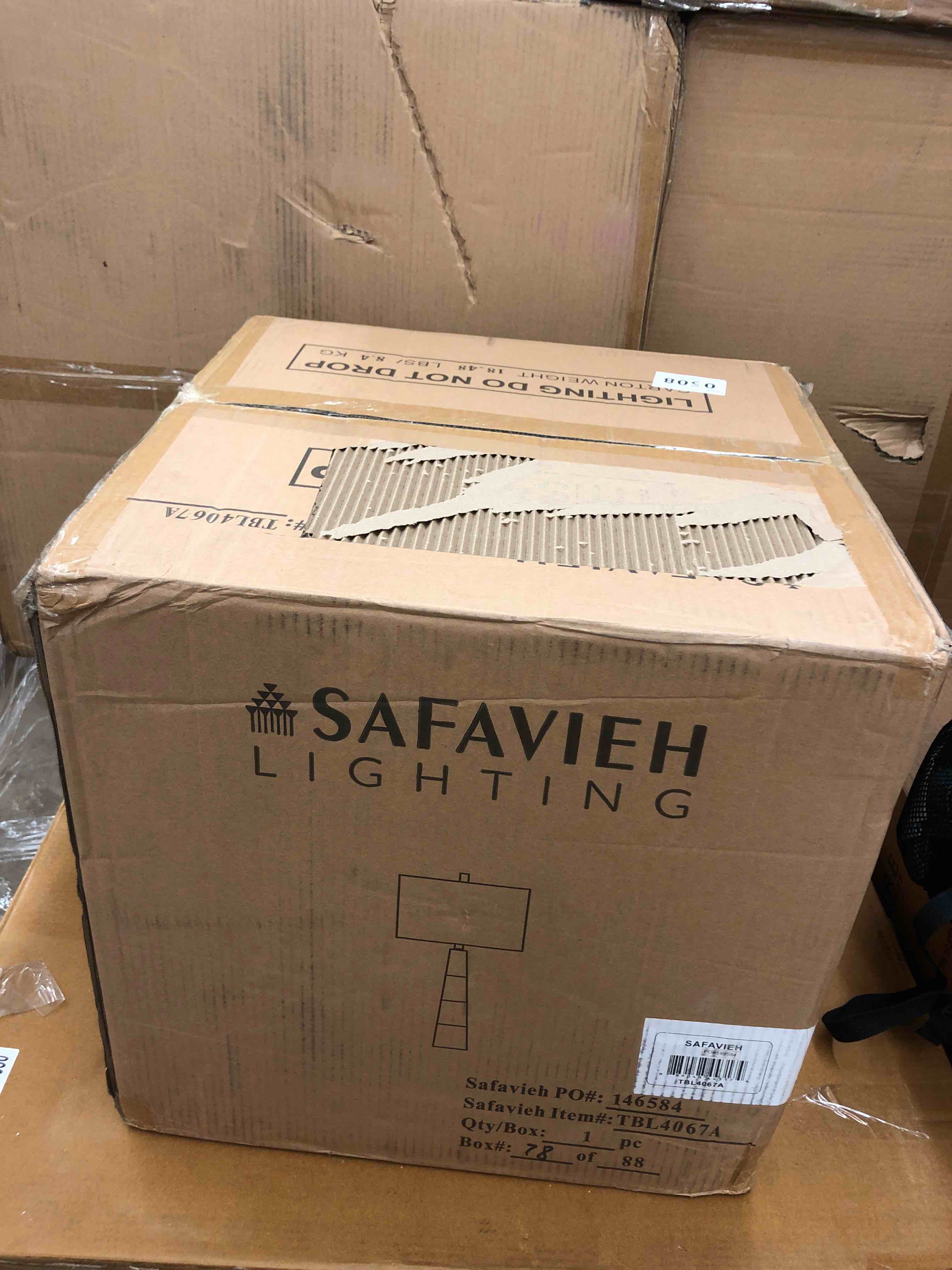 https://s3.amazonaws.com/lotting-images-prod/phillipi/TEA0082260_1738613046302.jpeg