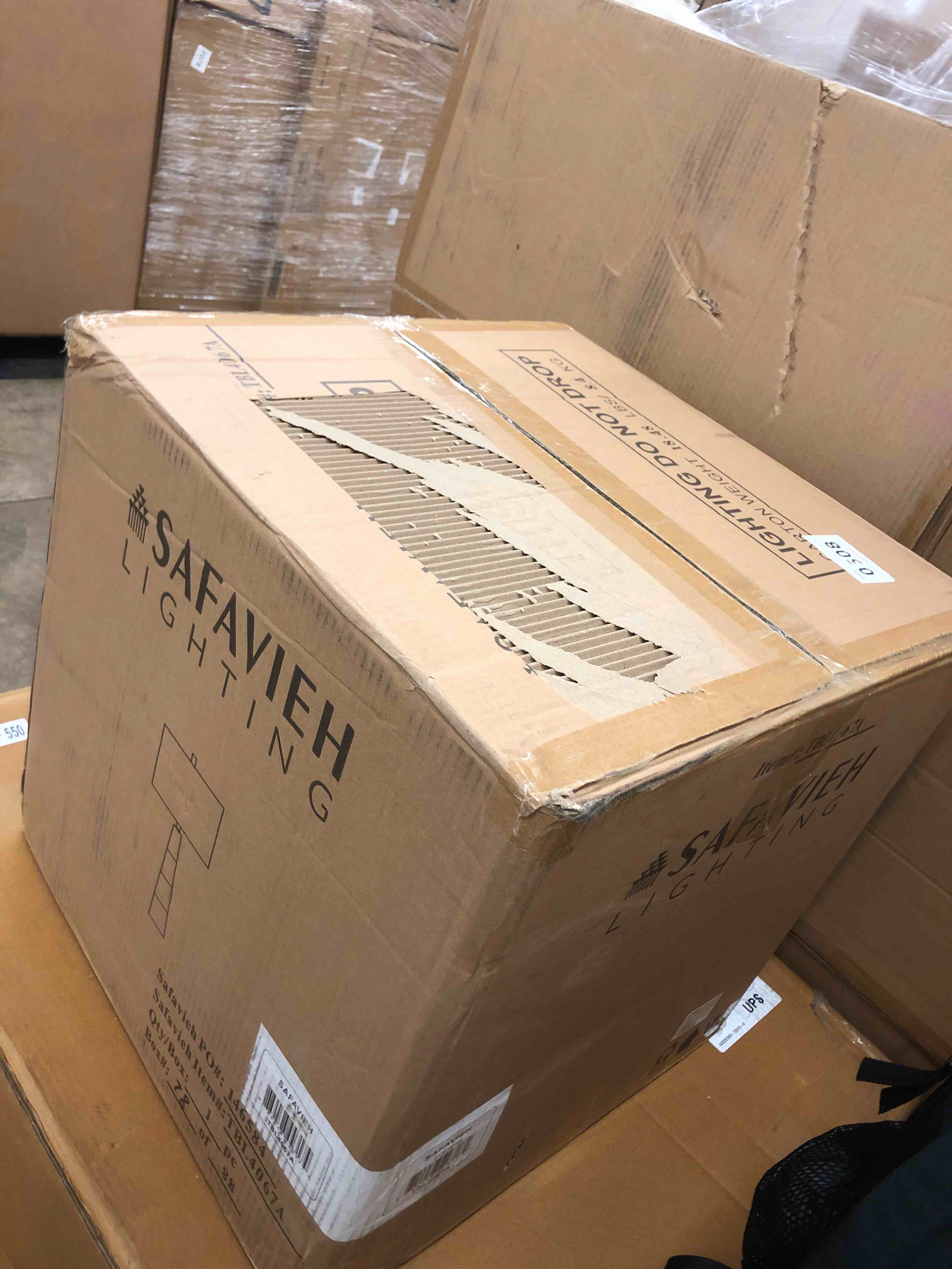 https://s3.amazonaws.com/lotting-images-prod/phillipi/TEA0082260_1738613048859.jpeg