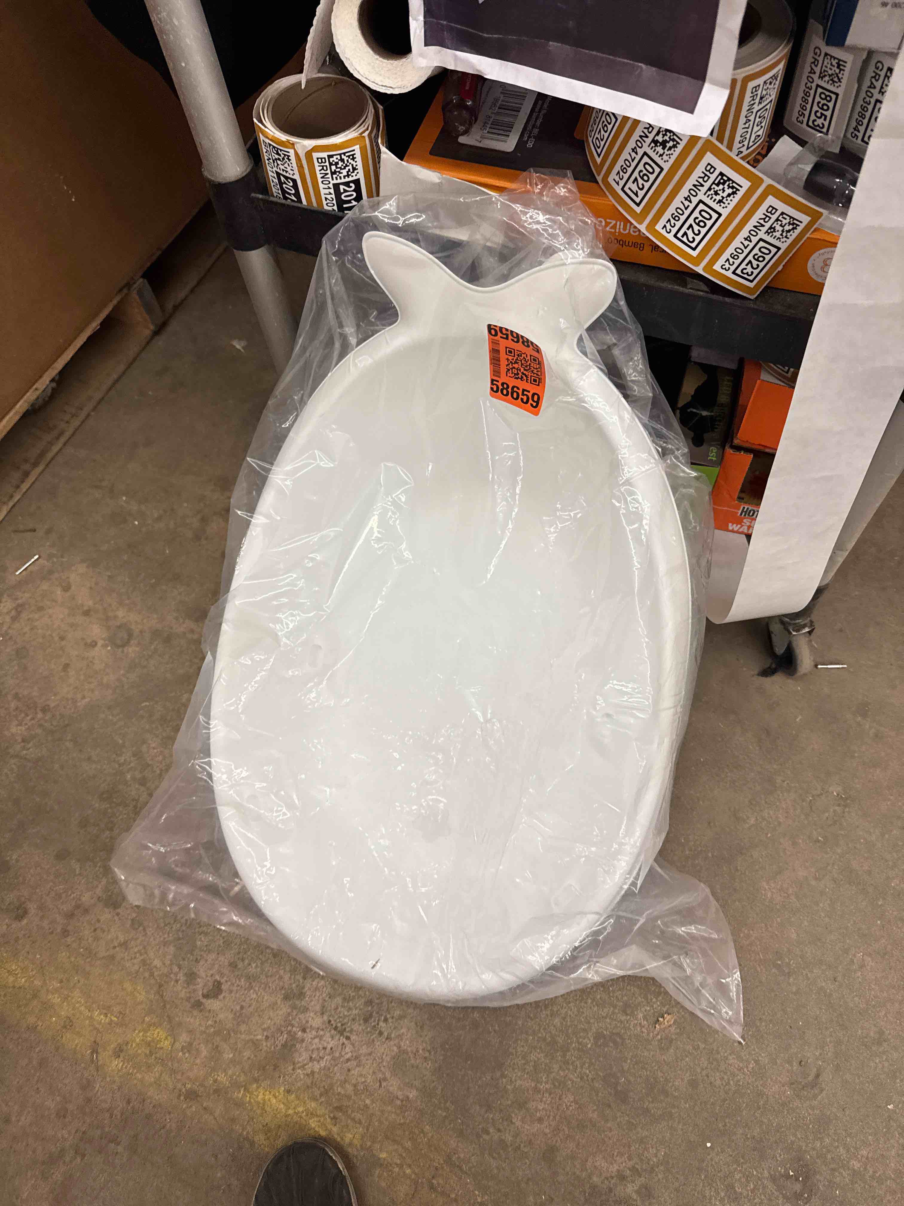 https://s3.amazonaws.com/lotting-images-prod/phillipi/TEA0082335_1738432657150.jpeg