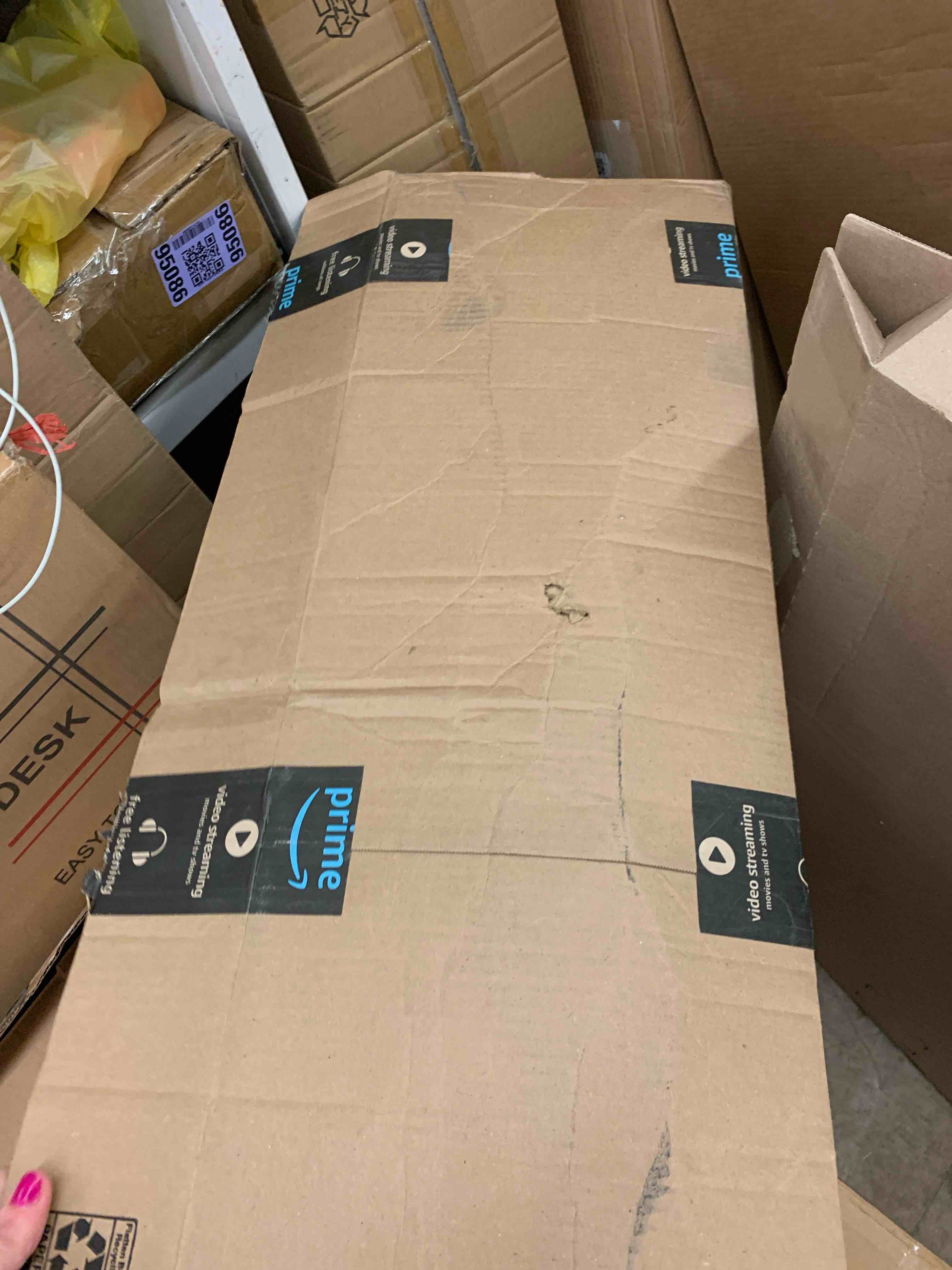https://s3.amazonaws.com/lotting-images-prod/phillipi/TEA0082435_1738180866102.jpeg