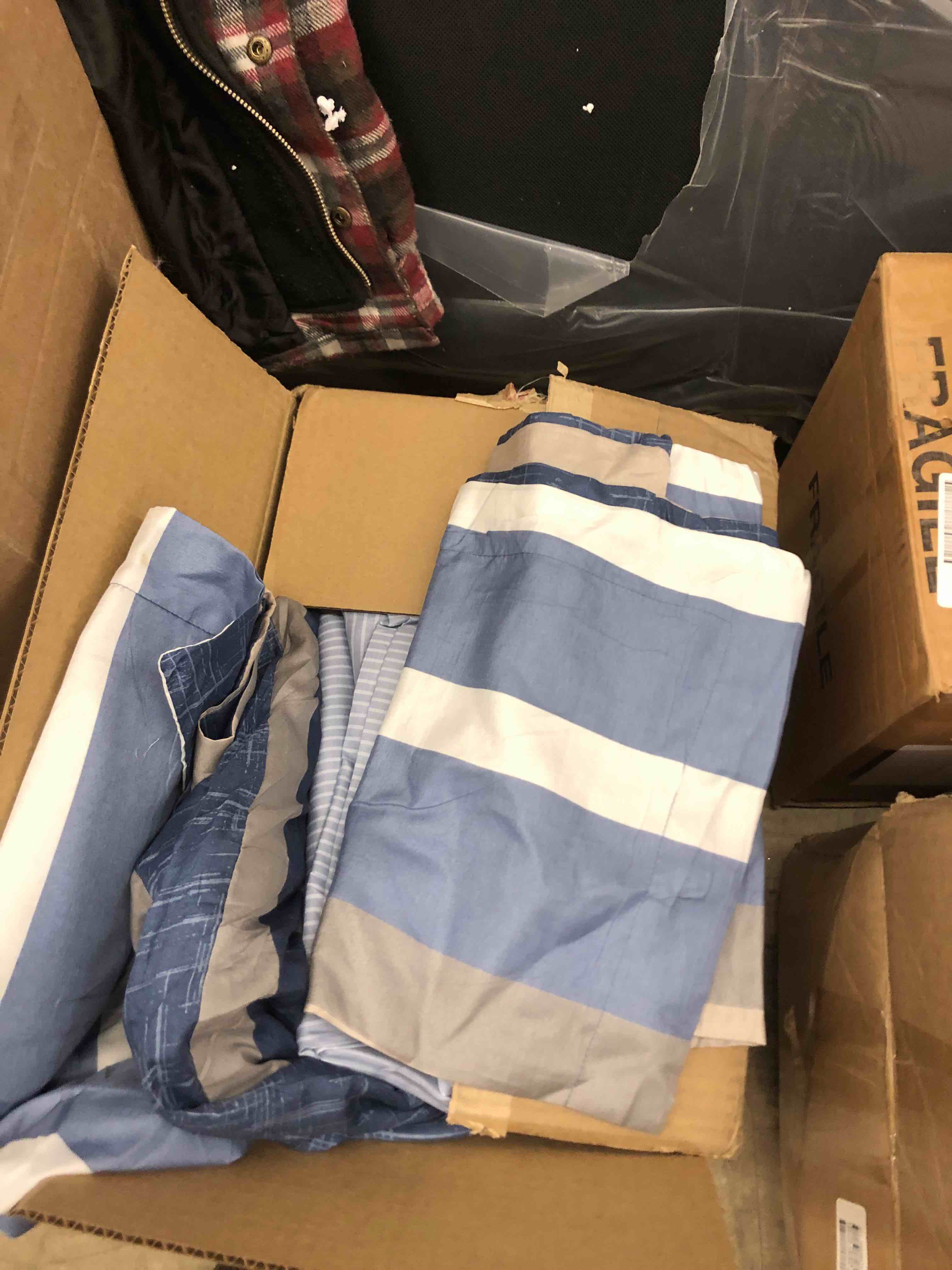 https://s3.amazonaws.com/lotting-images-prod/phillipi/TEA0083071_1735935077306.jpeg