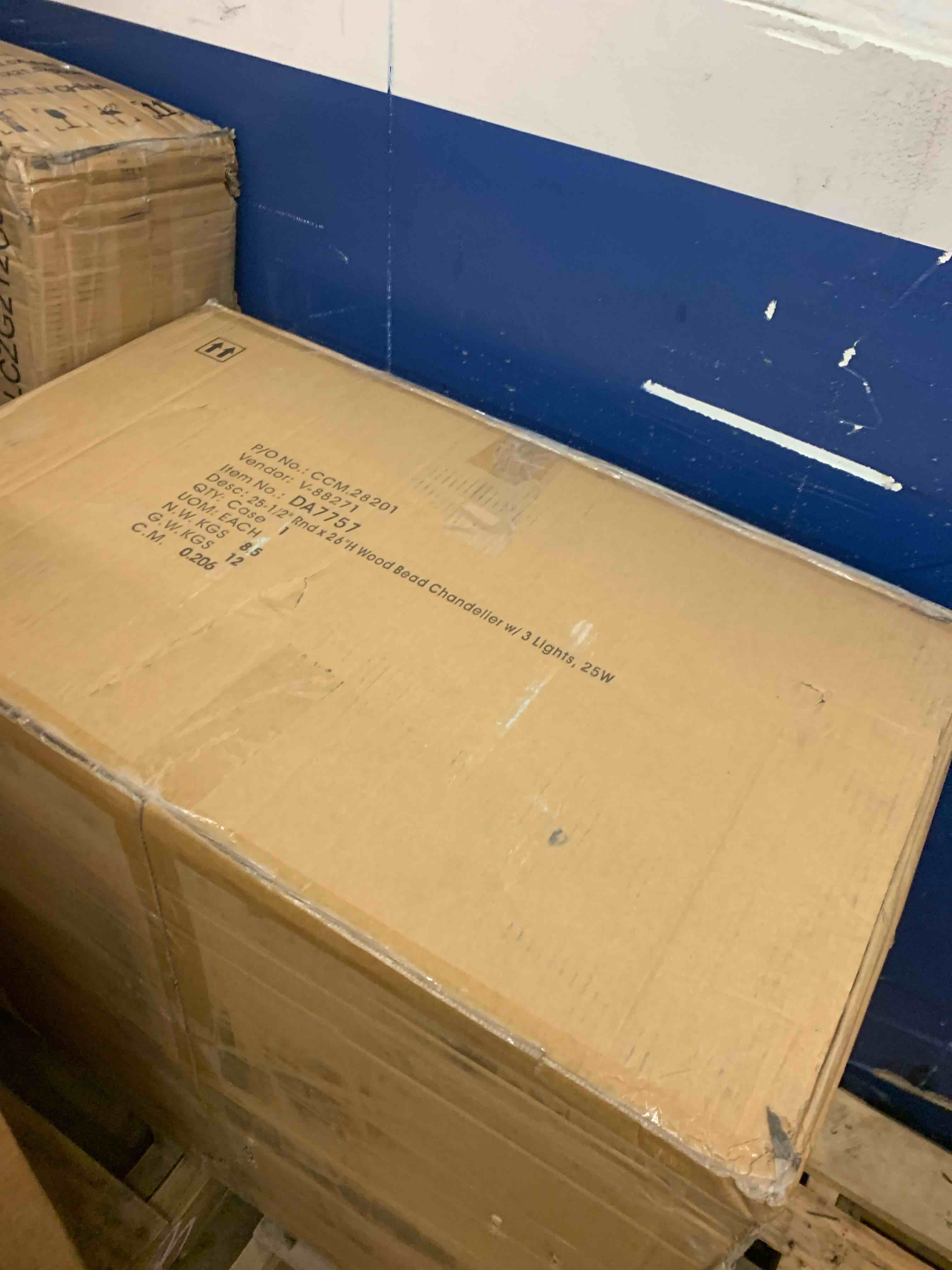 https://s3.amazonaws.com/lotting-images-prod/phillipi/TEA0083989_1732033407041.jpeg