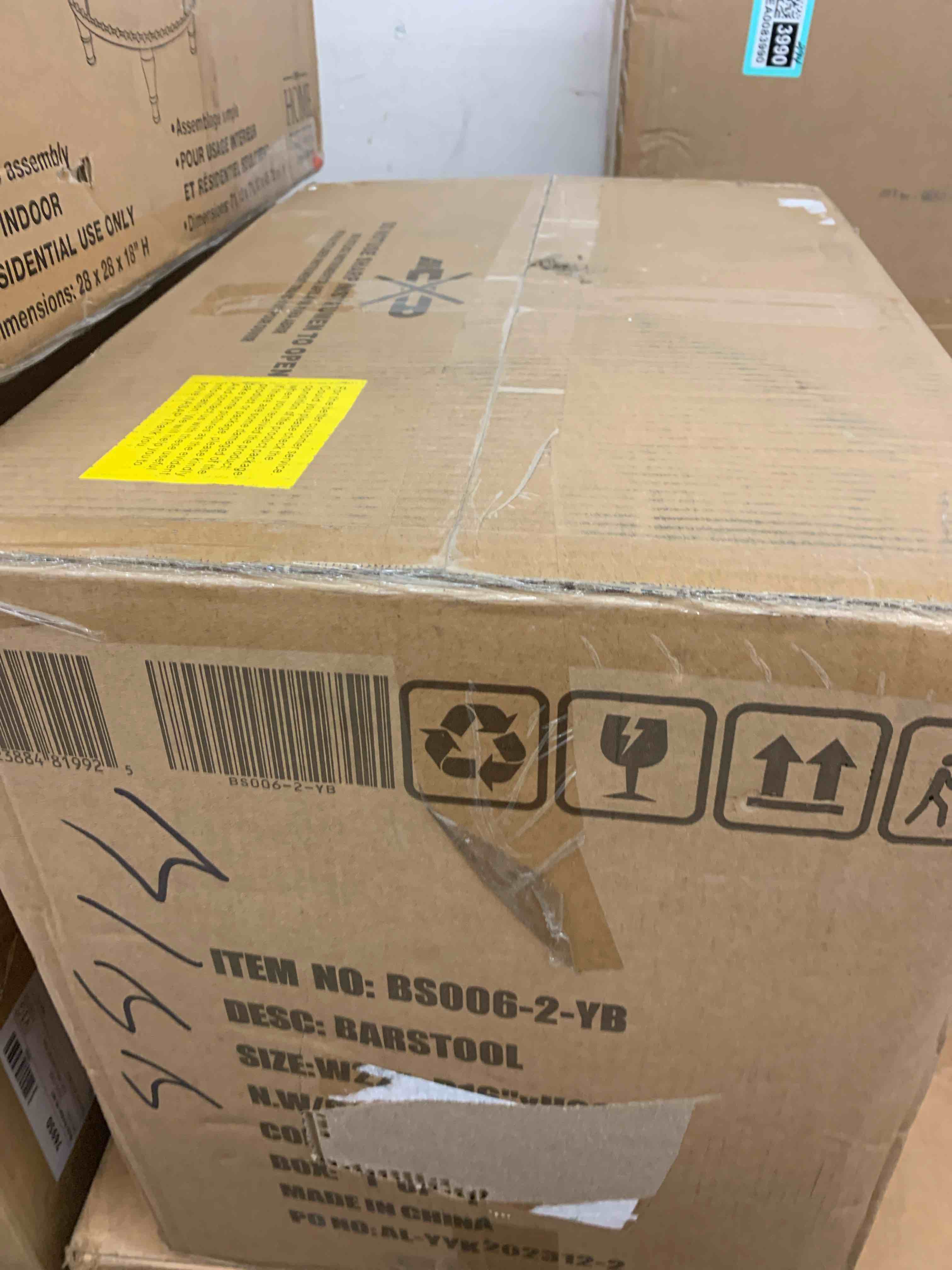 https://s3.amazonaws.com/lotting-images-prod/phillipi/TEA0083993_1732033589155.jpeg