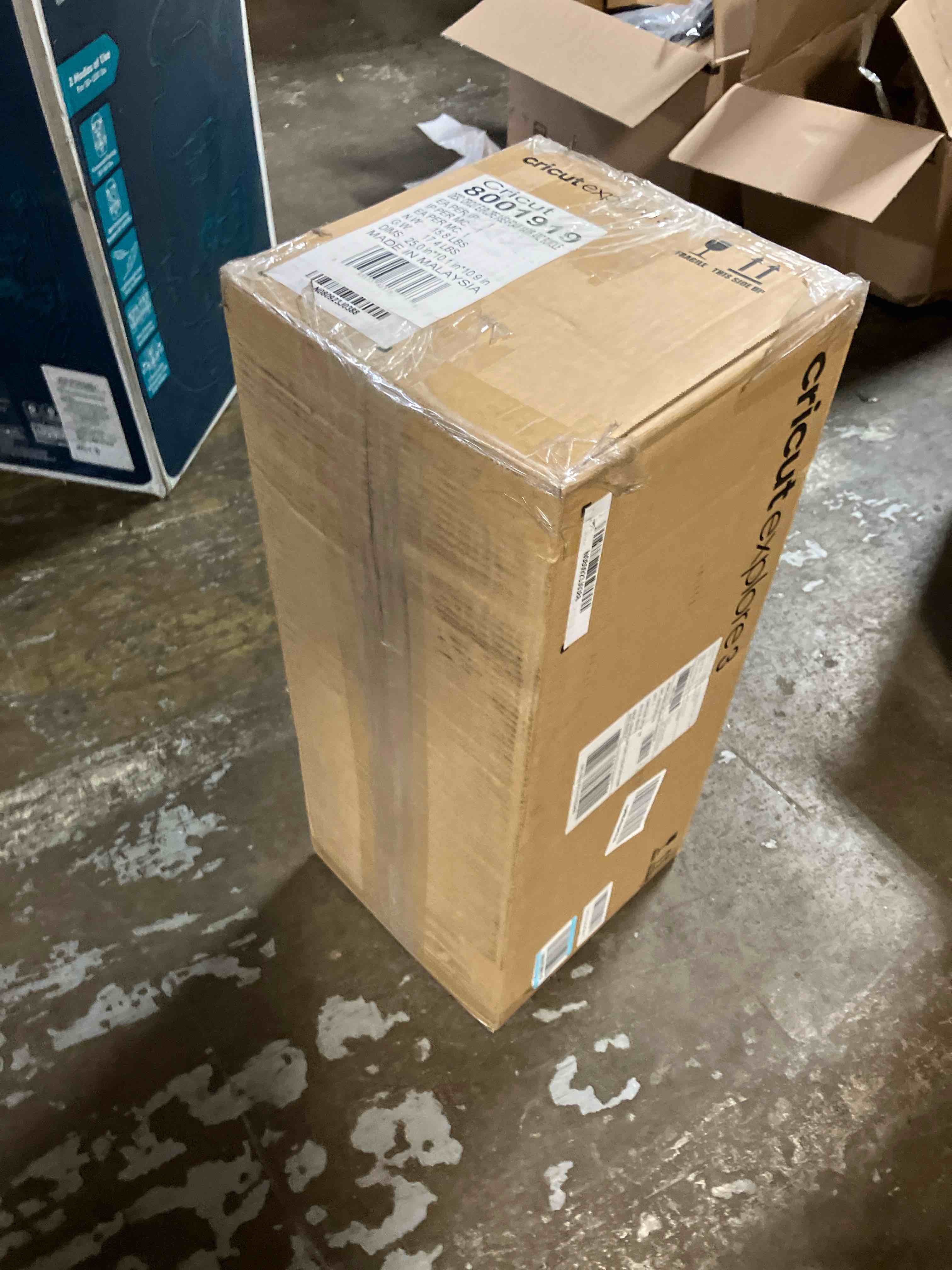 https://s3.amazonaws.com/lotting-images-prod/phillipi/TEA0086394_1727450618966.jpeg