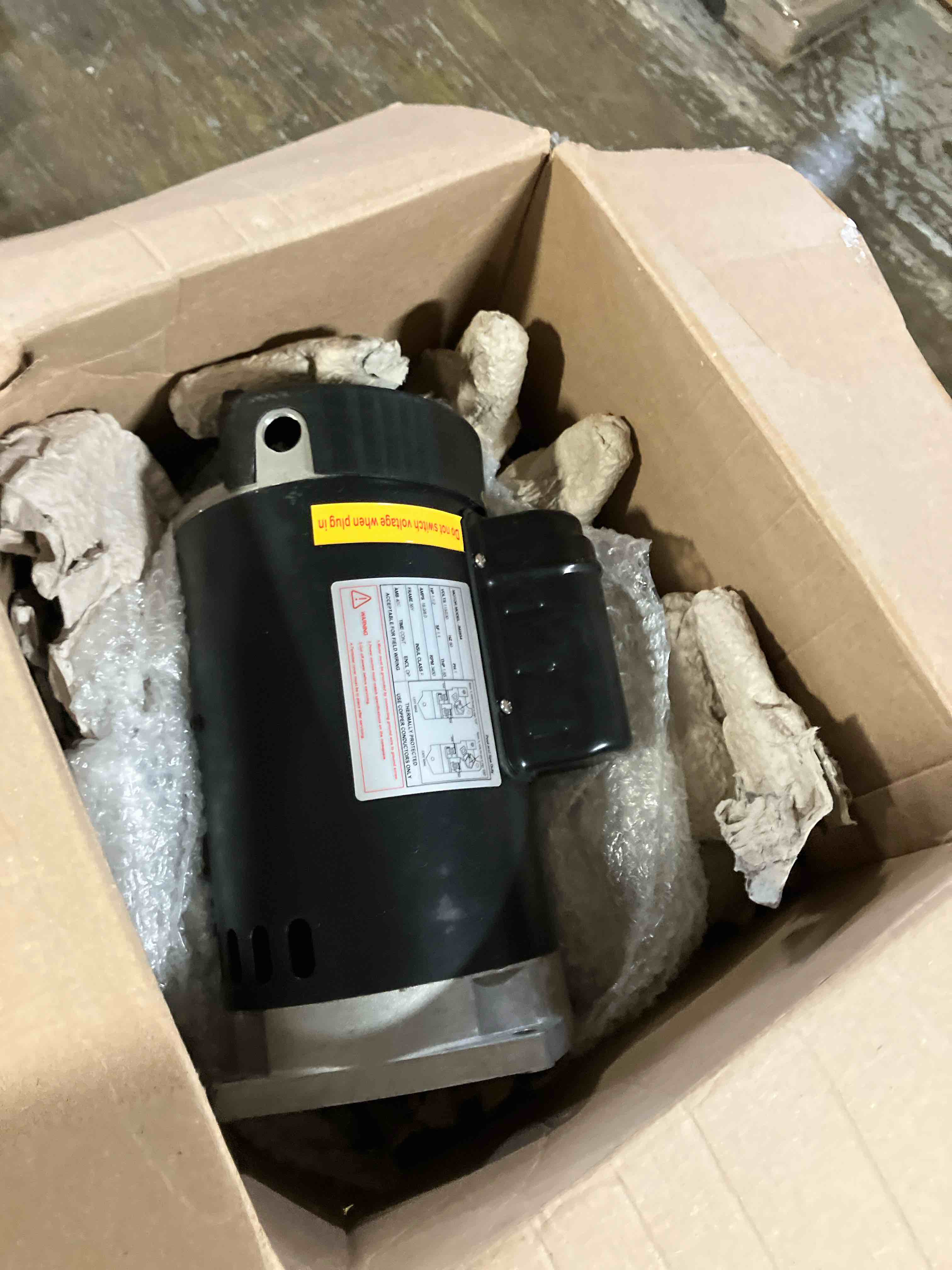 https://s3.amazonaws.com/lotting-images-prod/phillipi/TEA0086413_1727453389251.jpeg