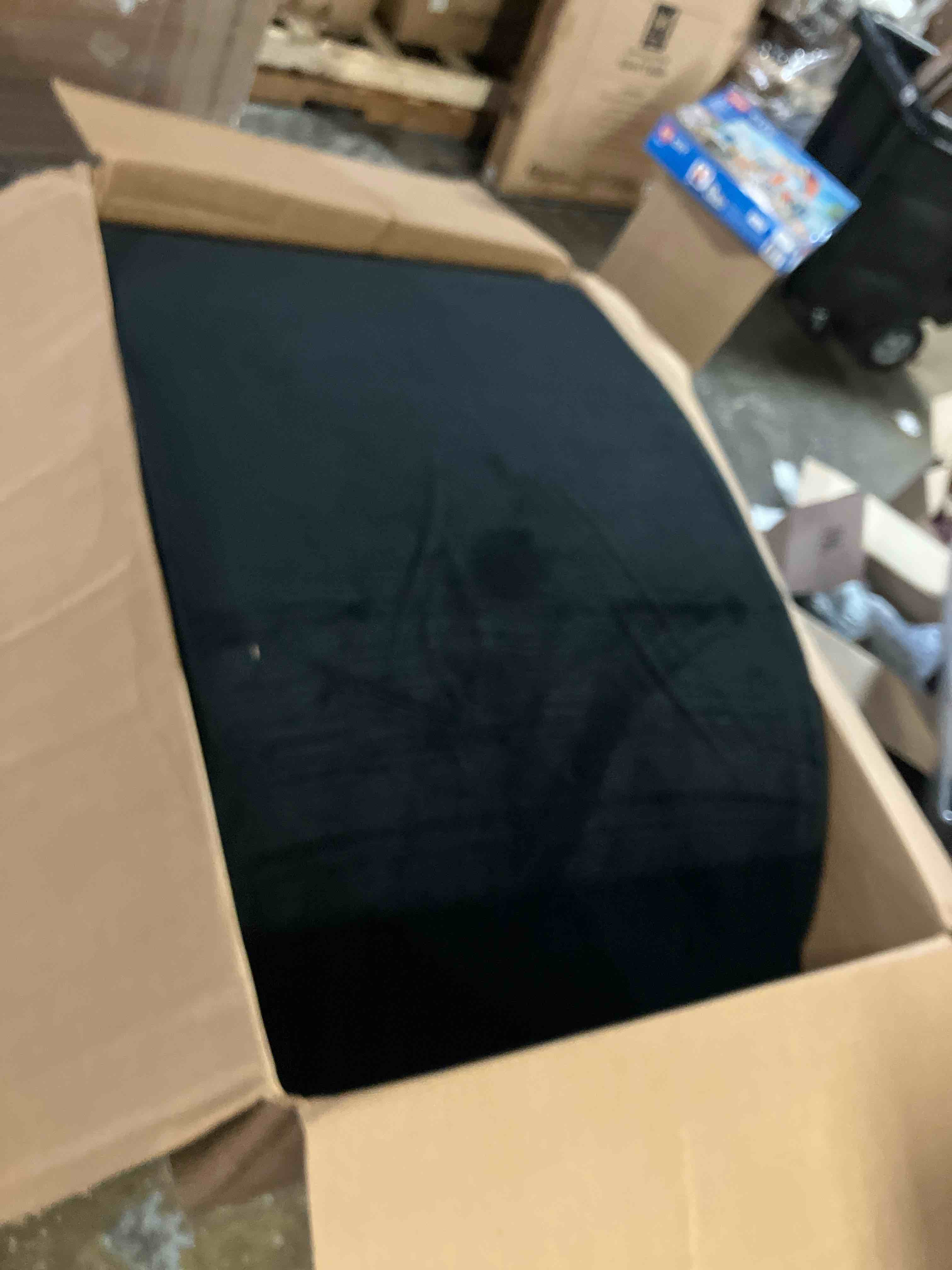 https://s3.amazonaws.com/lotting-images-prod/phillipi/TEA0086443_1727460208708.jpeg