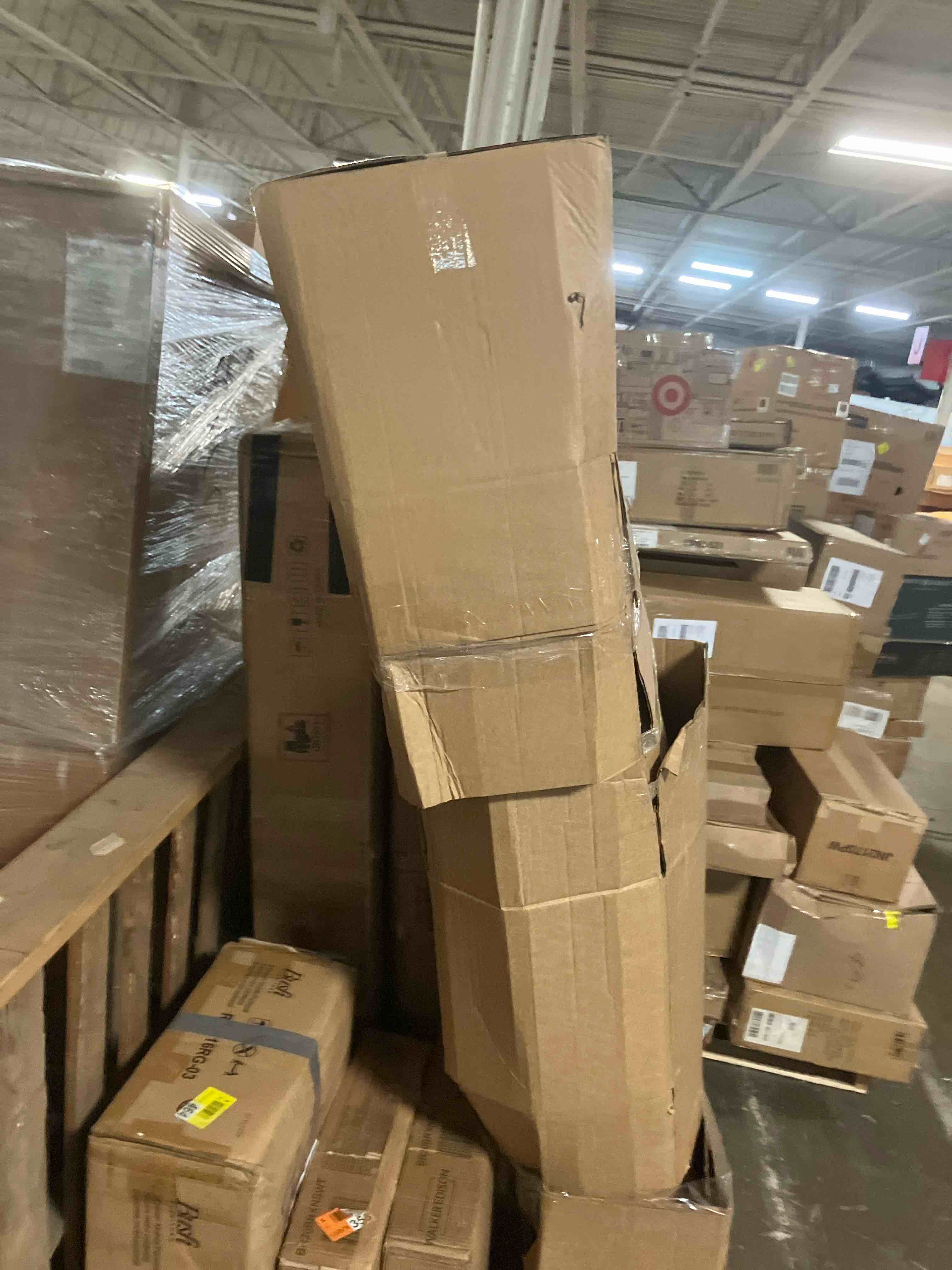 https://s3.amazonaws.com/lotting-images-prod/phillipi/TEA0086823_1727292769564.jpeg