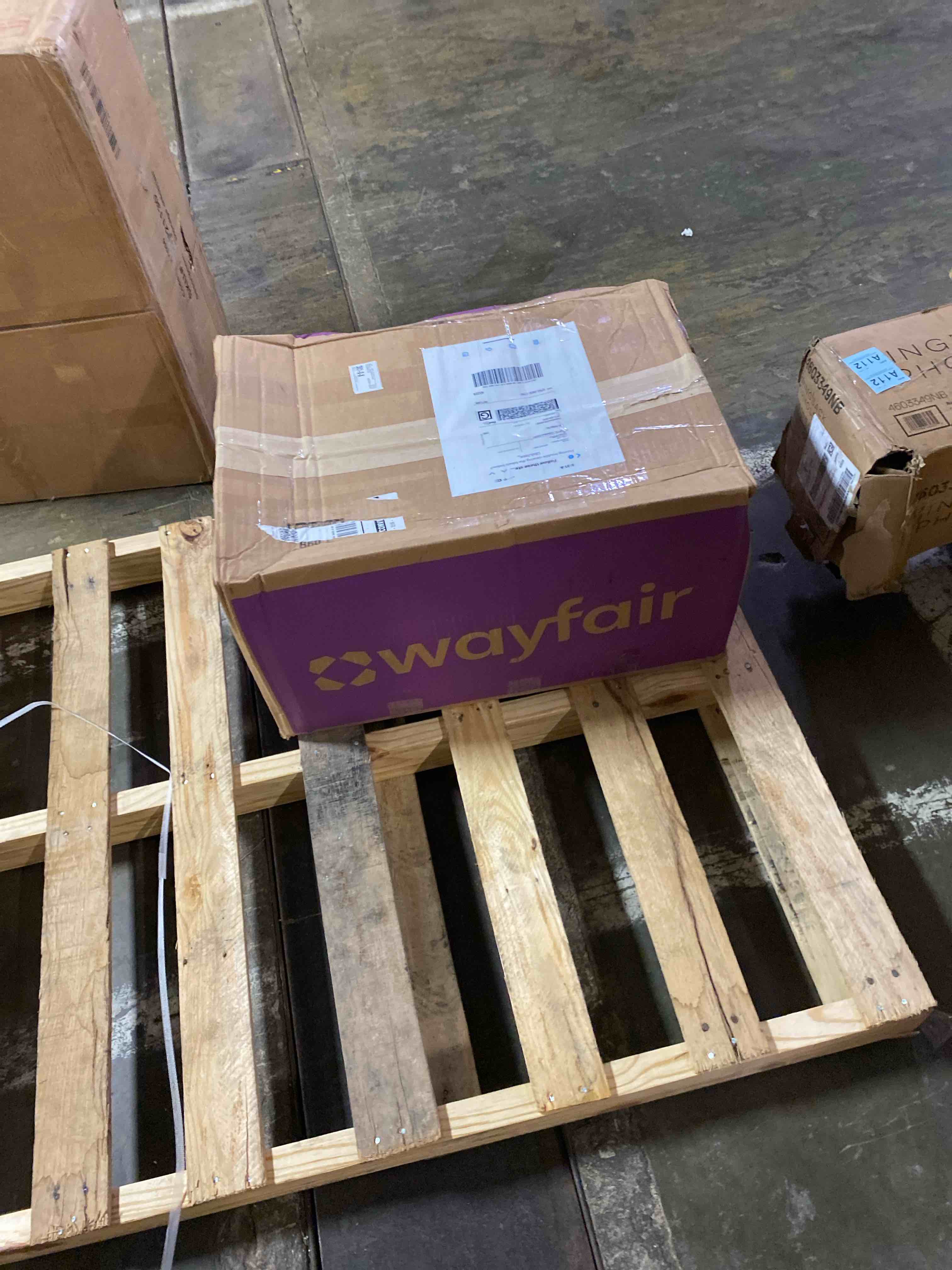https://s3.amazonaws.com/lotting-images-prod/phillipi/TEA0087413_1726685892088.jpeg