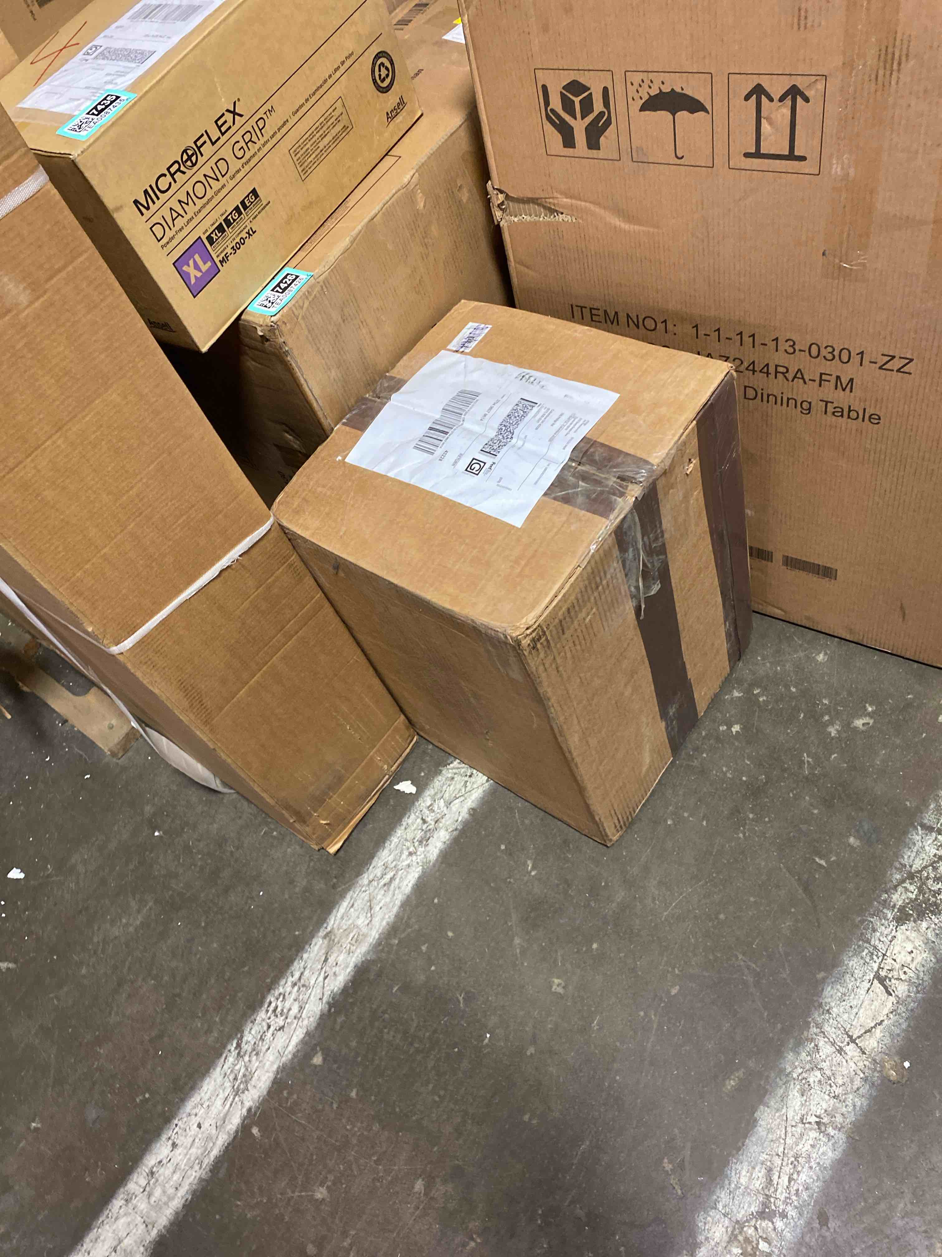 https://s3.amazonaws.com/lotting-images-prod/phillipi/TEA0087437_1726687964304.jpeg
