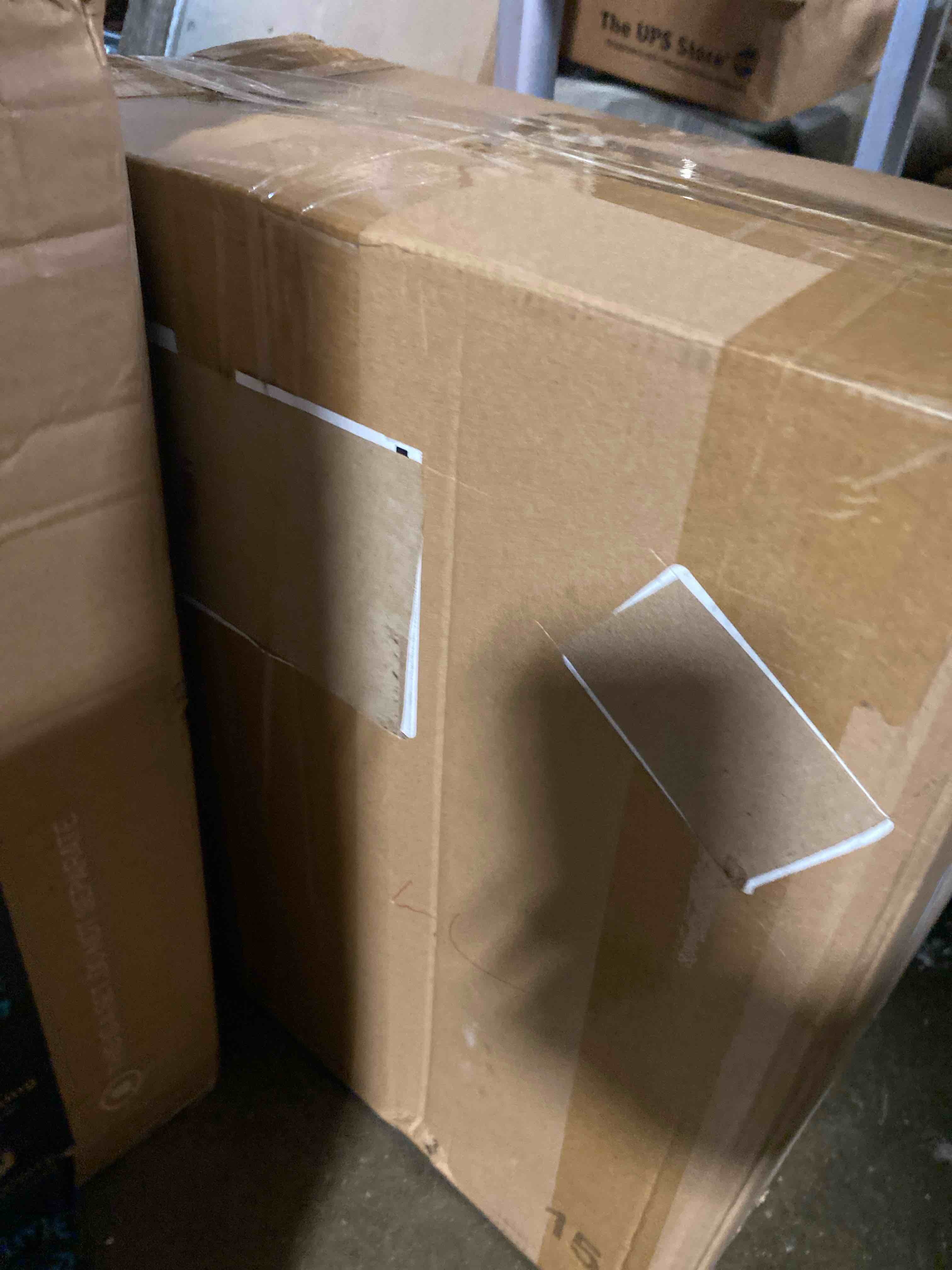 https://s3.amazonaws.com/lotting-images-prod/phillipi/TEA0087915_1727379413661.jpeg