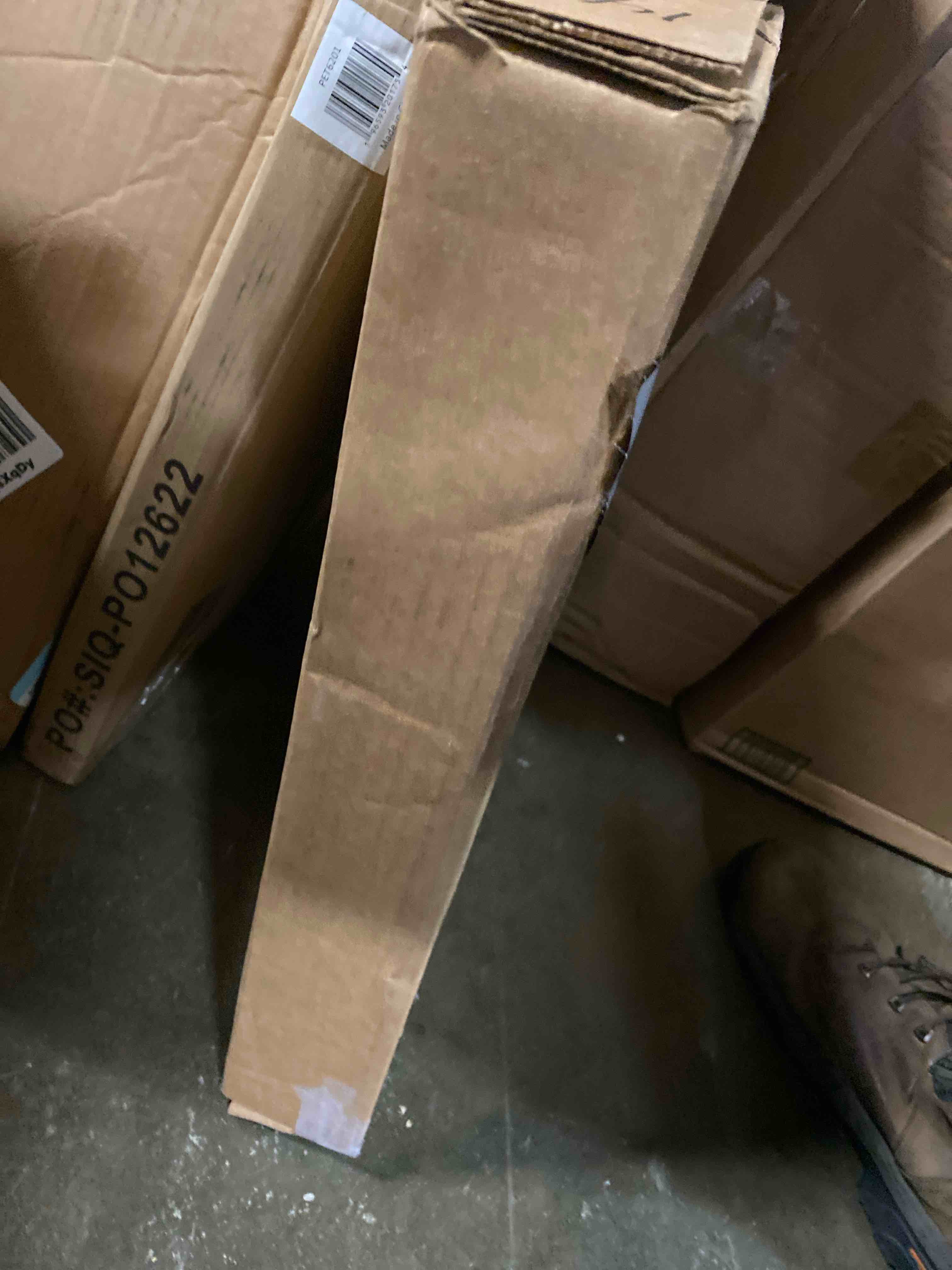 https://s3.amazonaws.com/lotting-images-prod/phillipi/TEA0087929_1727382731797.jpeg