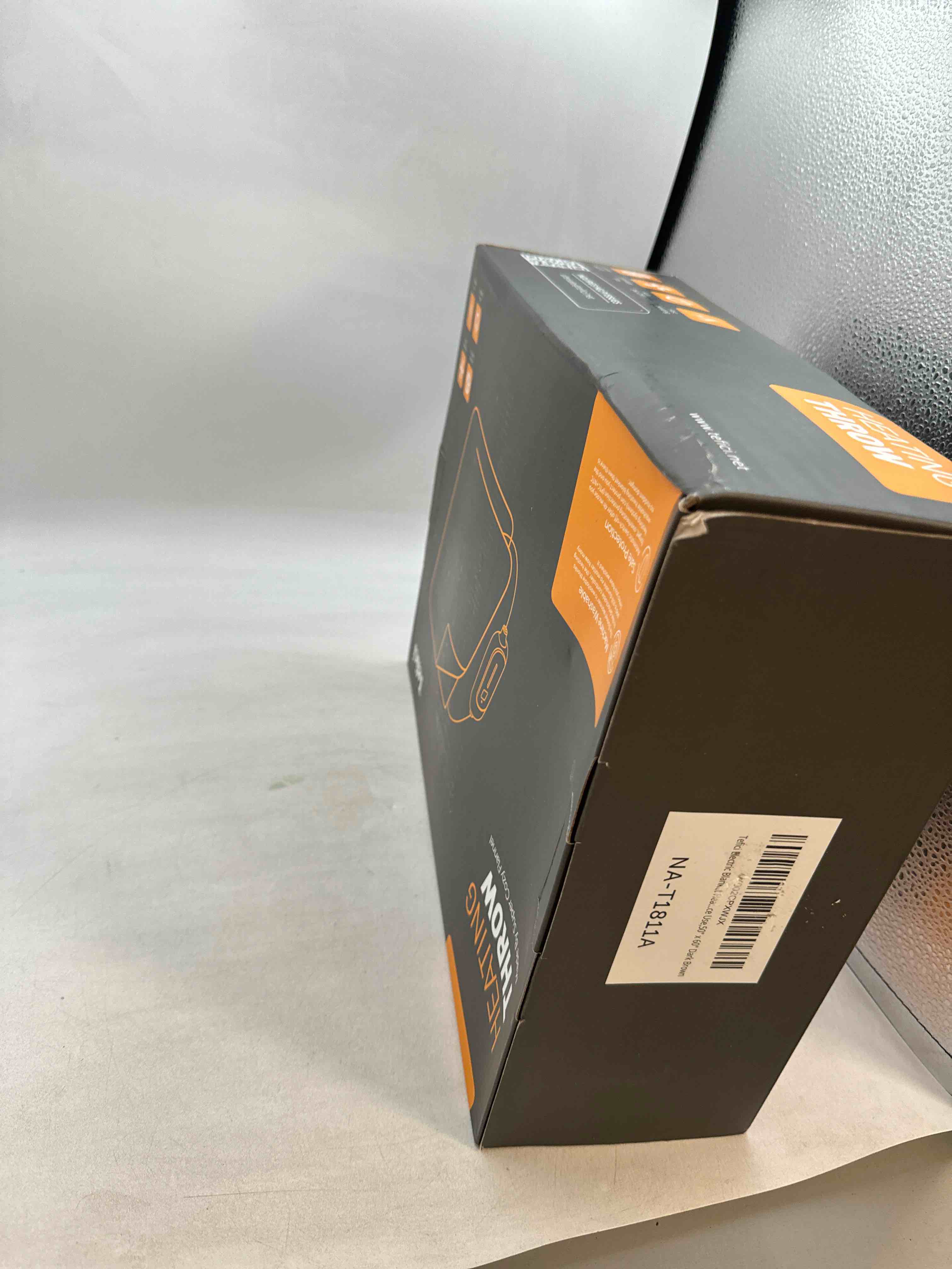 https://s3.amazonaws.com/lotting-images-prod/phillipi/TEA0089786_1724867838579.jpeg
