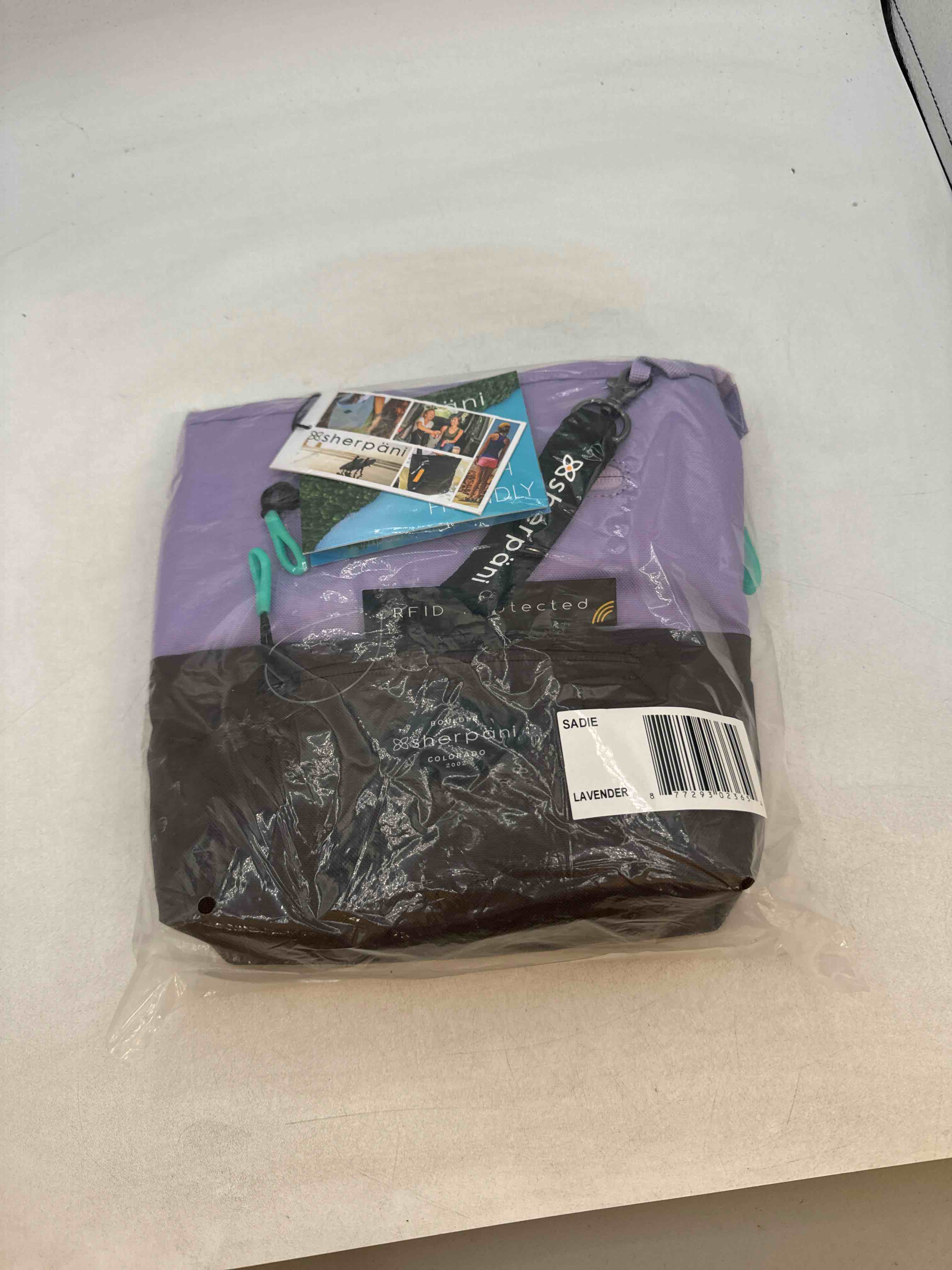 https://s3.amazonaws.com/lotting-images-prod/phillipi/TEA0089797_1724939205685.jpeg