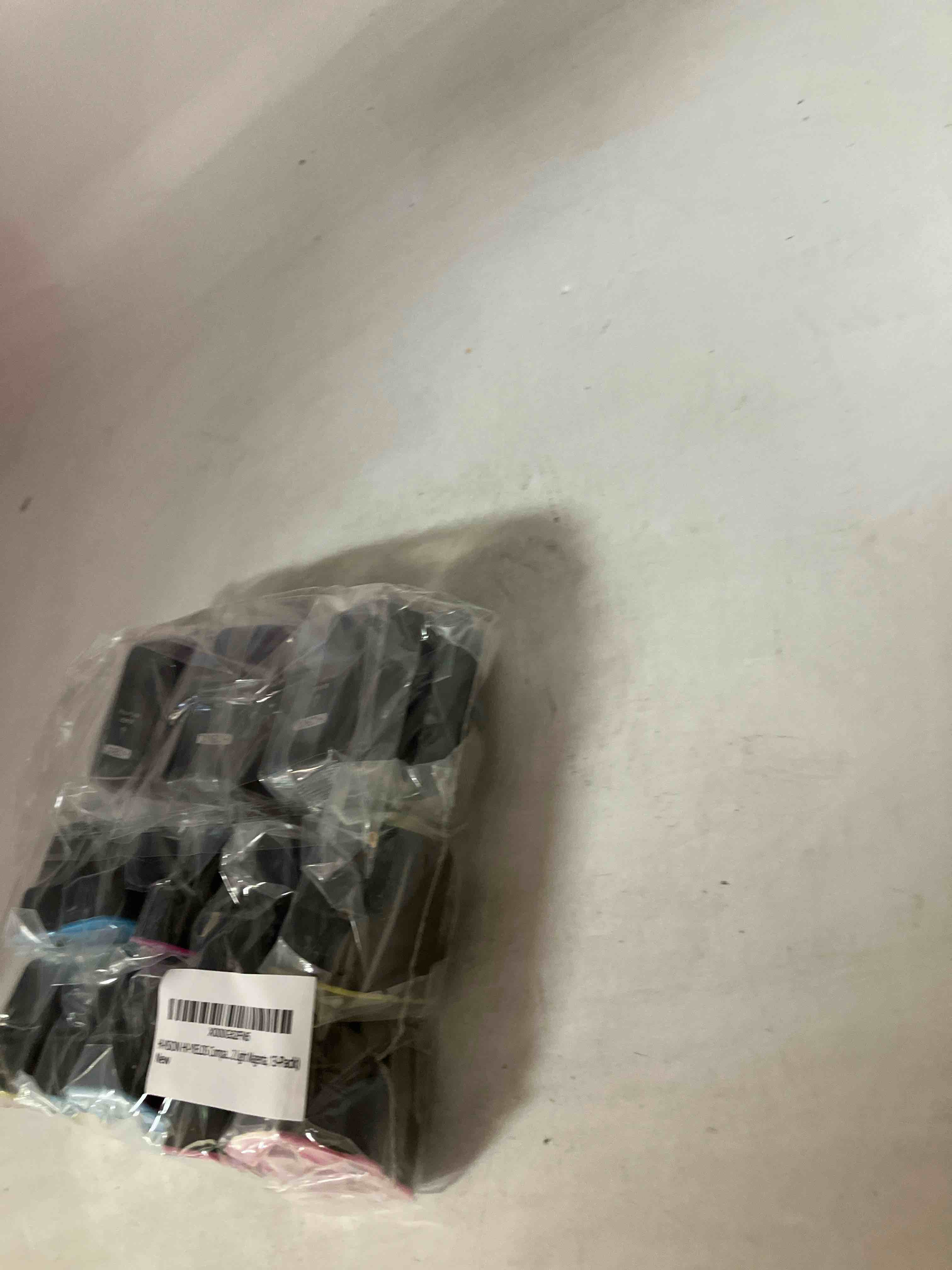 https://s3.amazonaws.com/lotting-images-prod/phillipi/TEA0089804_1724864091403.jpeg