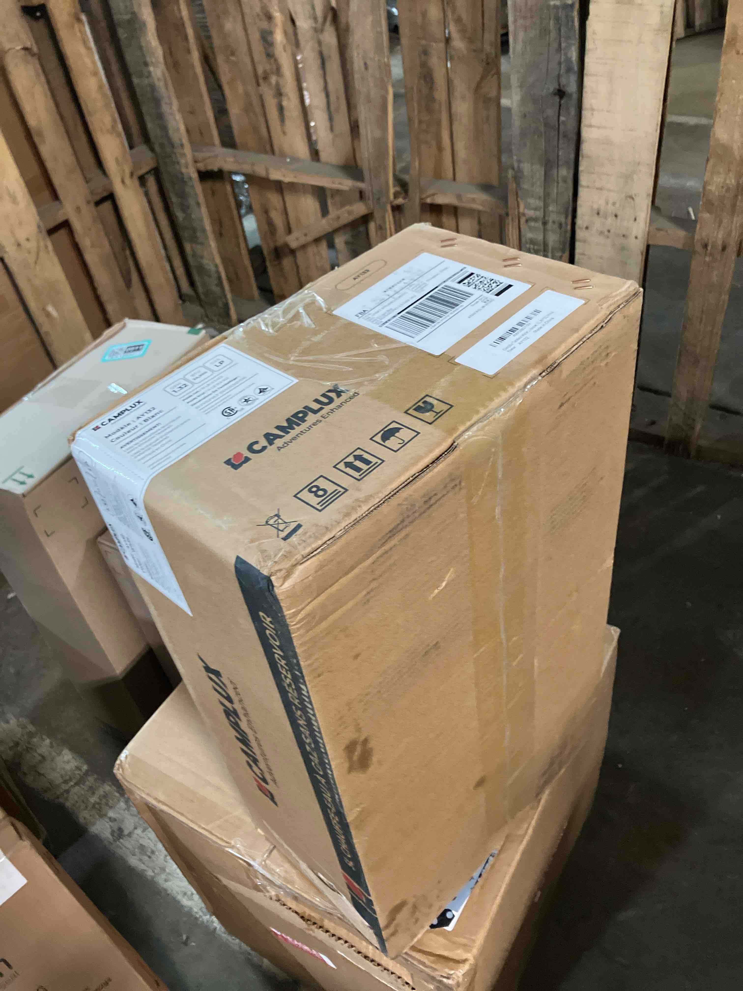 https://s3.amazonaws.com/lotting-images-prod/phillipi/TEA1200514_1739905330192.jpeg