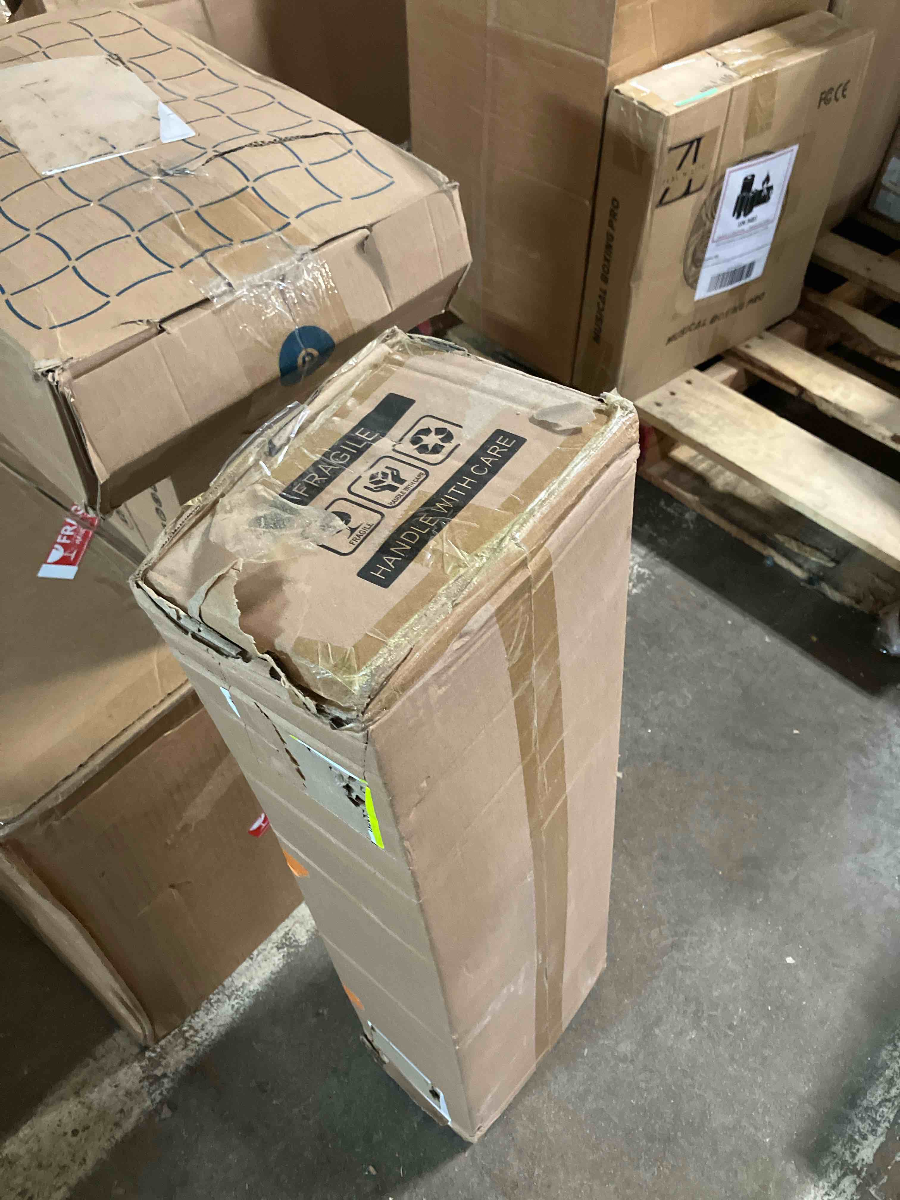 https://s3.amazonaws.com/lotting-images-prod/phillipi/TEA1200523_1739906457376.jpeg