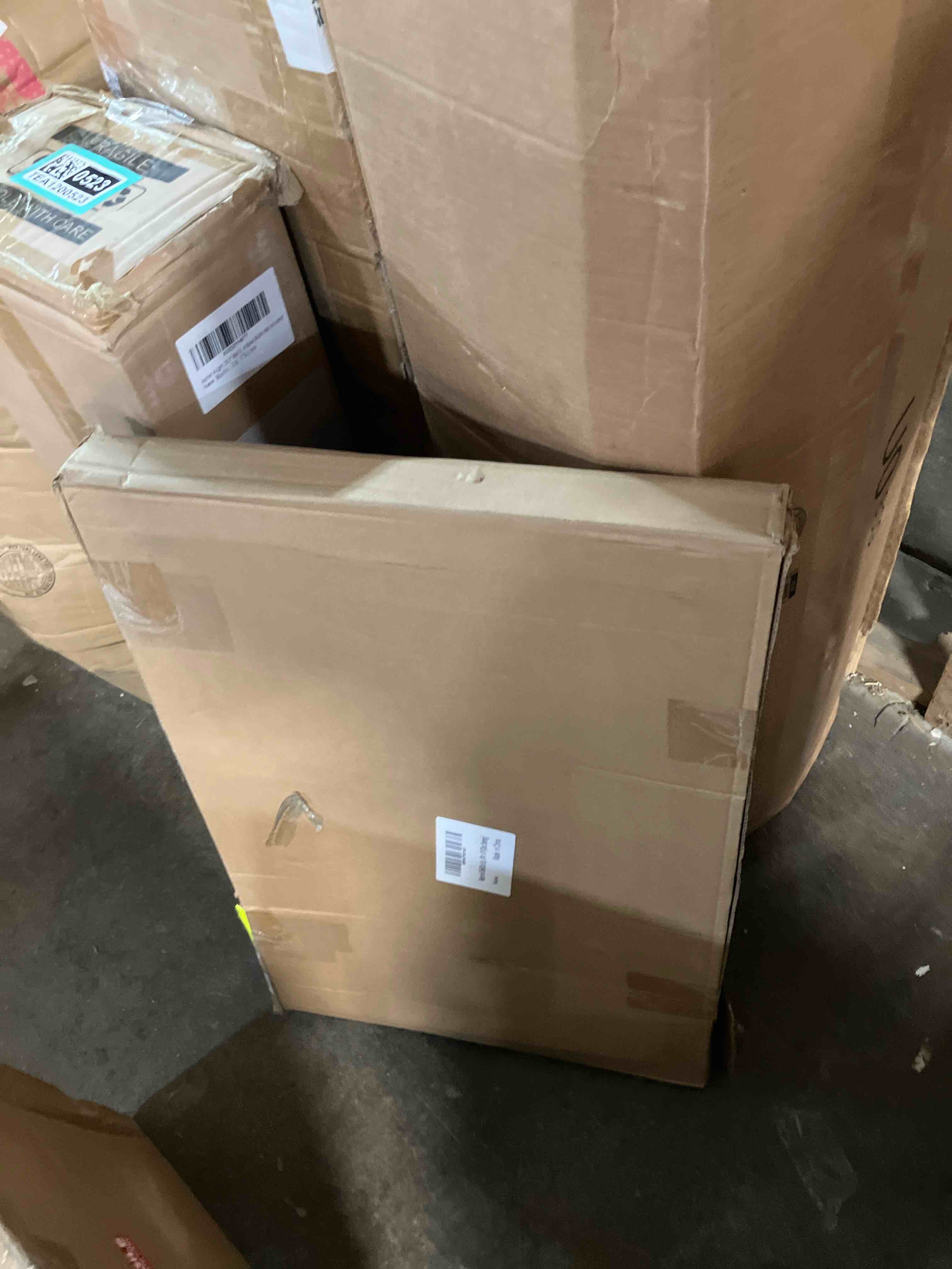 https://s3.amazonaws.com/lotting-images-prod/phillipi/TEA1200527_1739906759300.jpeg
