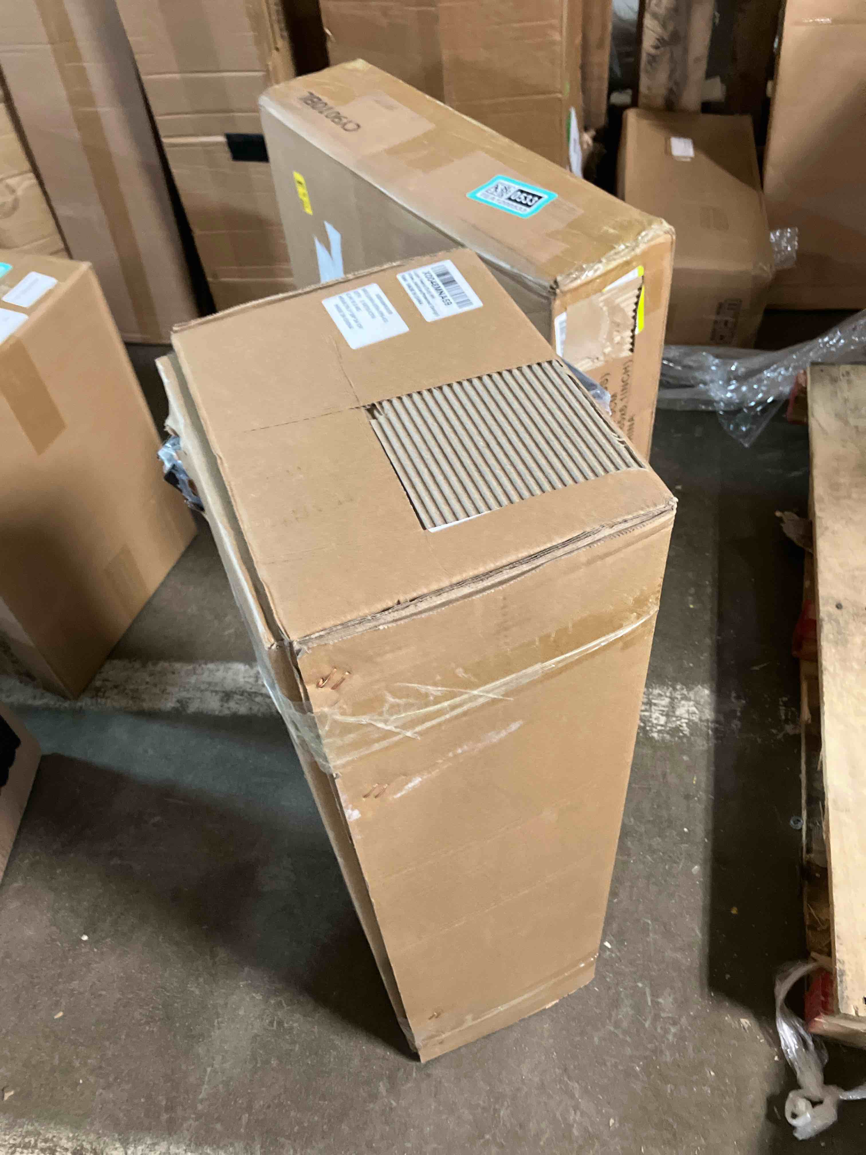 https://s3.amazonaws.com/lotting-images-prod/phillipi/TEA1200534_1739907362009.jpeg