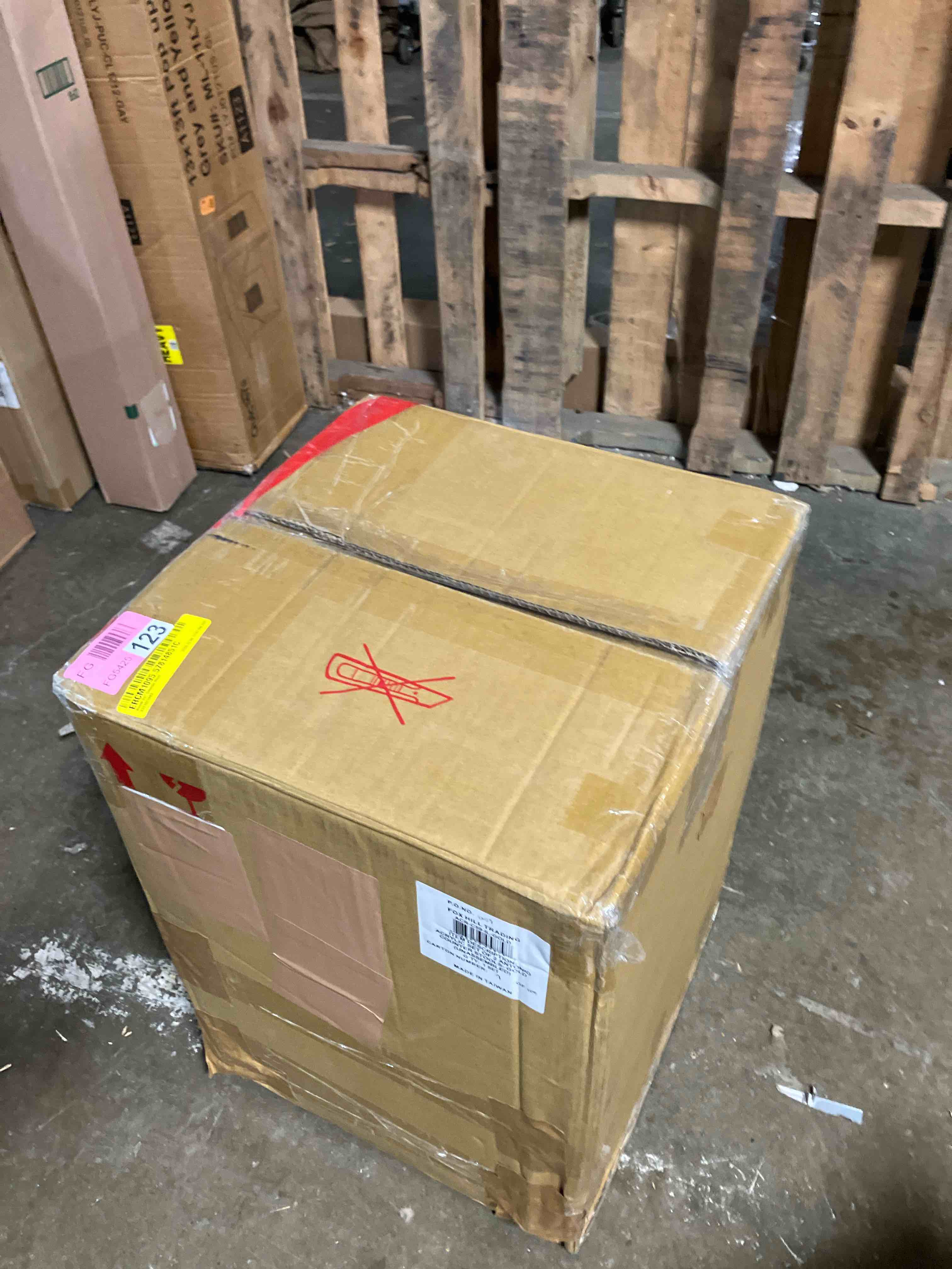 https://s3.amazonaws.com/lotting-images-prod/phillipi/TEA1200559_1739981547750.jpeg
