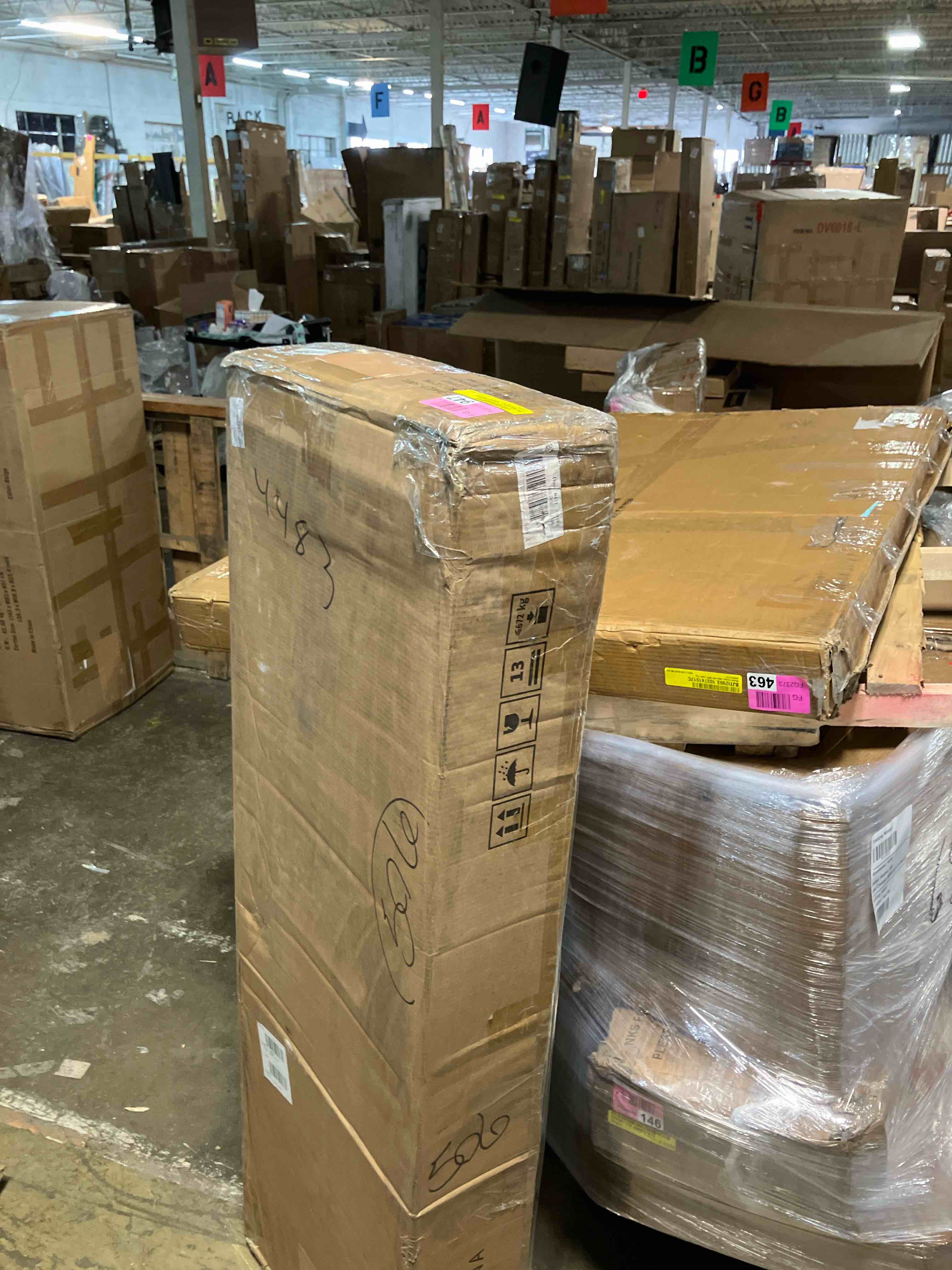 https://s3.amazonaws.com/lotting-images-prod/phillipi/TEA1200563_1739983430499.jpeg