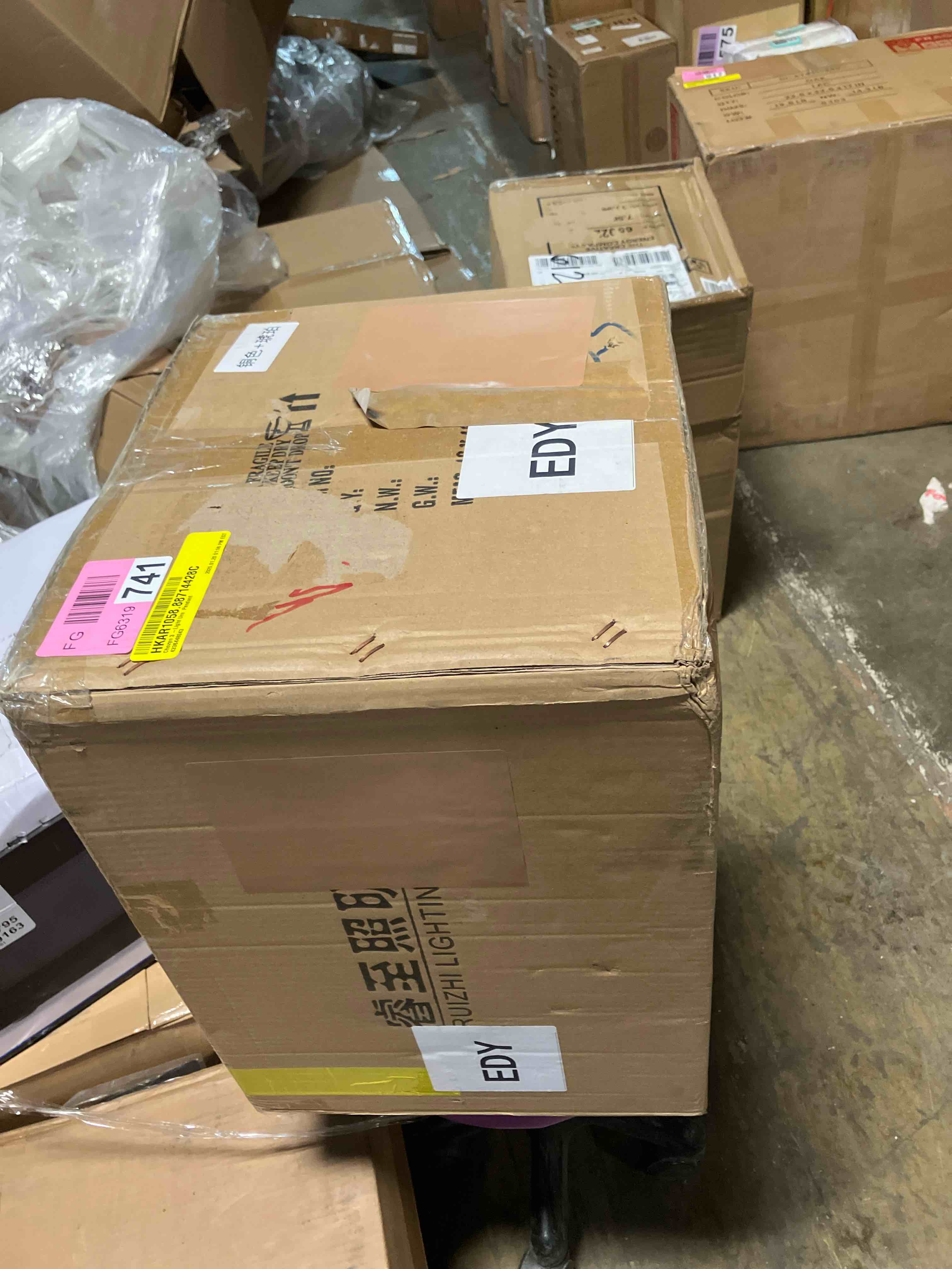 https://s3.amazonaws.com/lotting-images-prod/phillipi/TEA1200585_1739991581161.jpeg