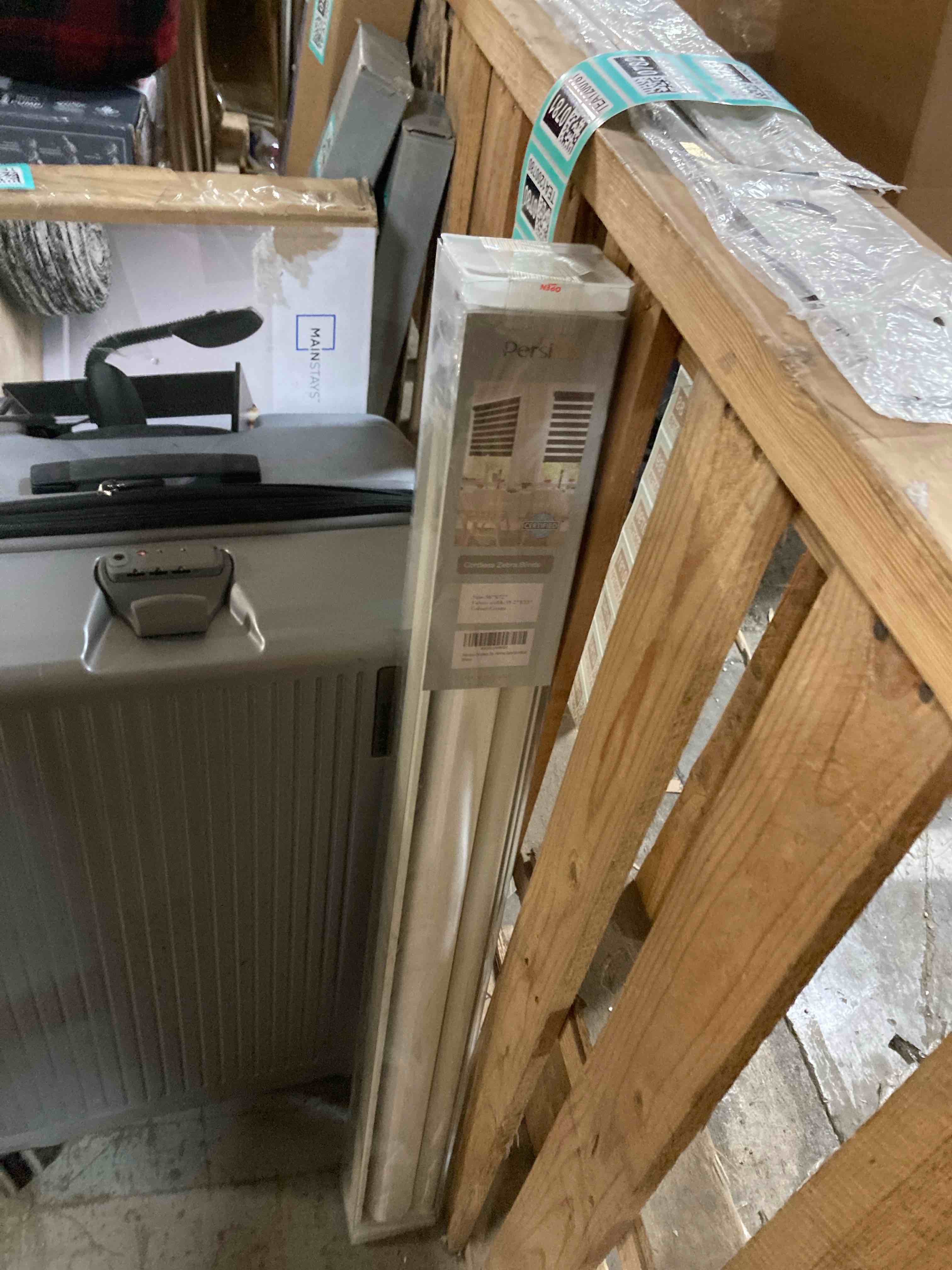 https://s3.amazonaws.com/lotting-images-prod/phillipi/TEA1200811_1740070973032.jpeg