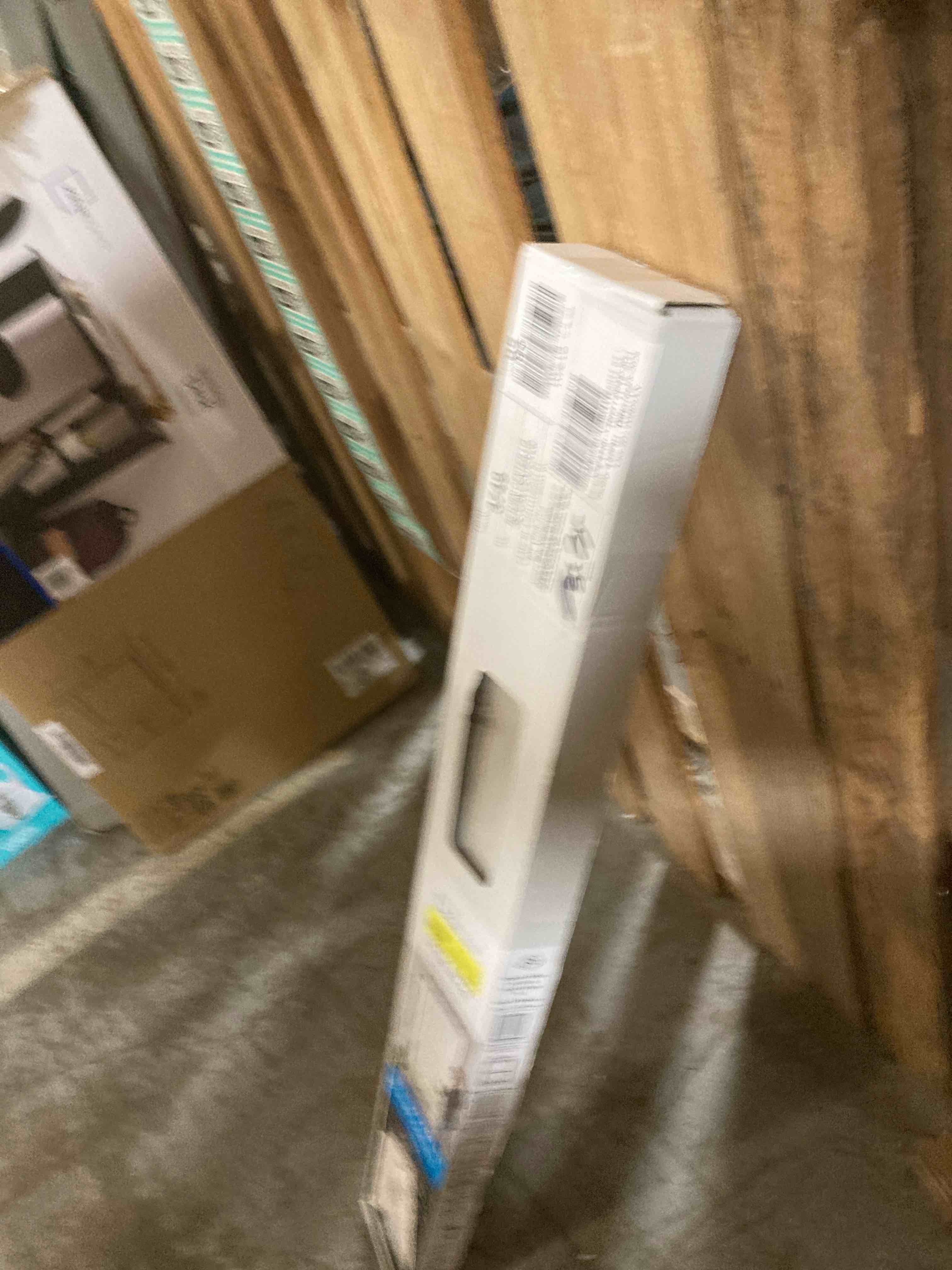 https://s3.amazonaws.com/lotting-images-prod/phillipi/TEA1200823_1740069406272.jpeg