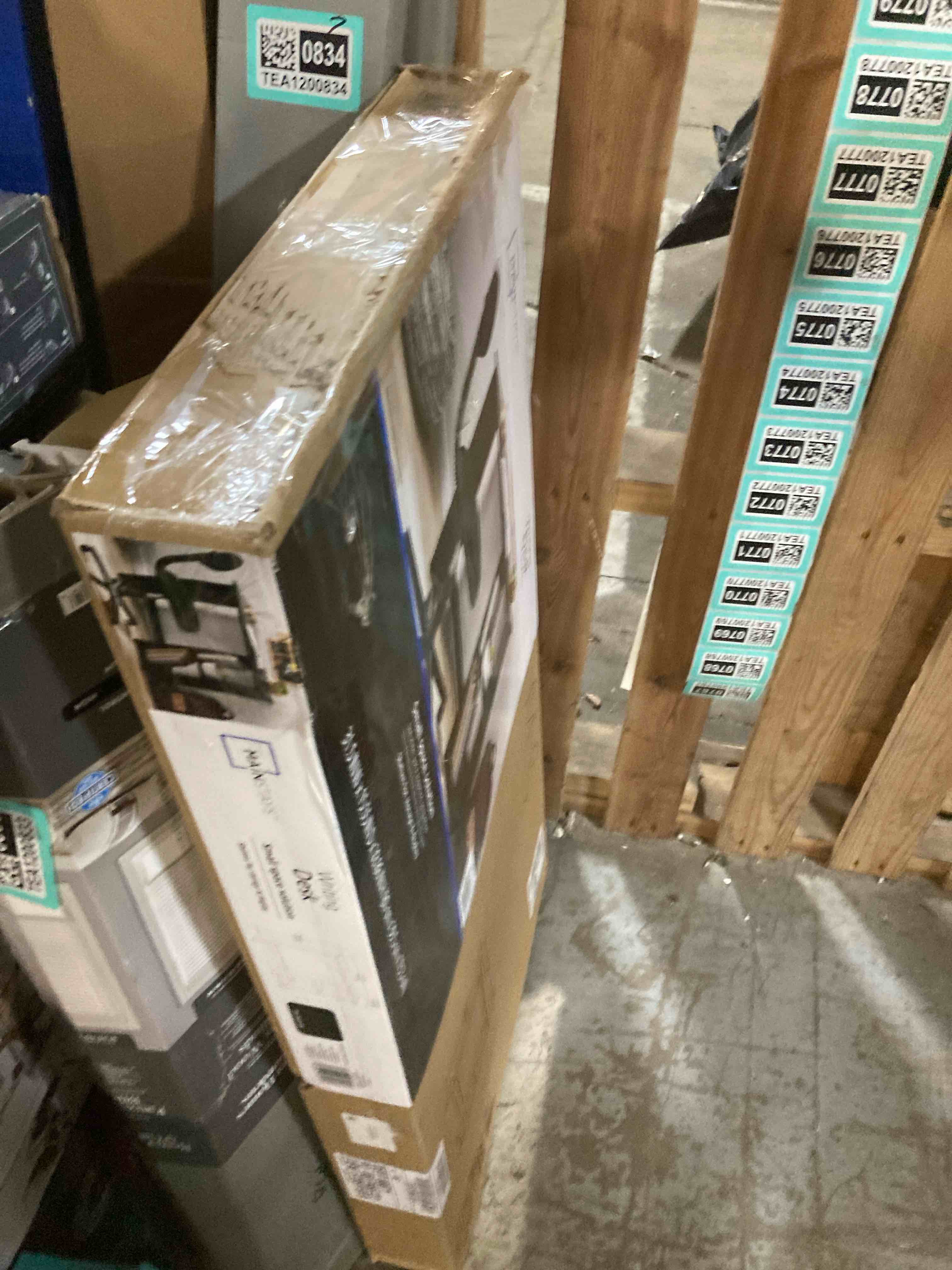 https://s3.amazonaws.com/lotting-images-prod/phillipi/TEA1200824_1740069336424.jpeg